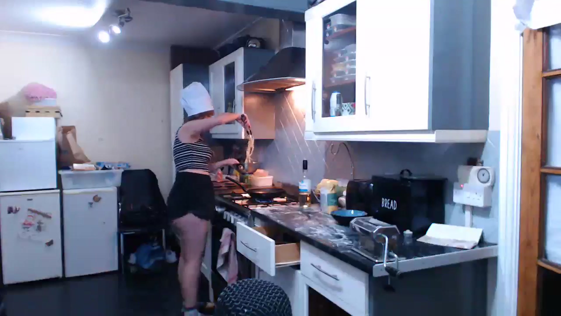 Gallery image thumbnail from KittyCash3w's myfreecams stream on, 09/12/2024, 20:59 image 7 of 20