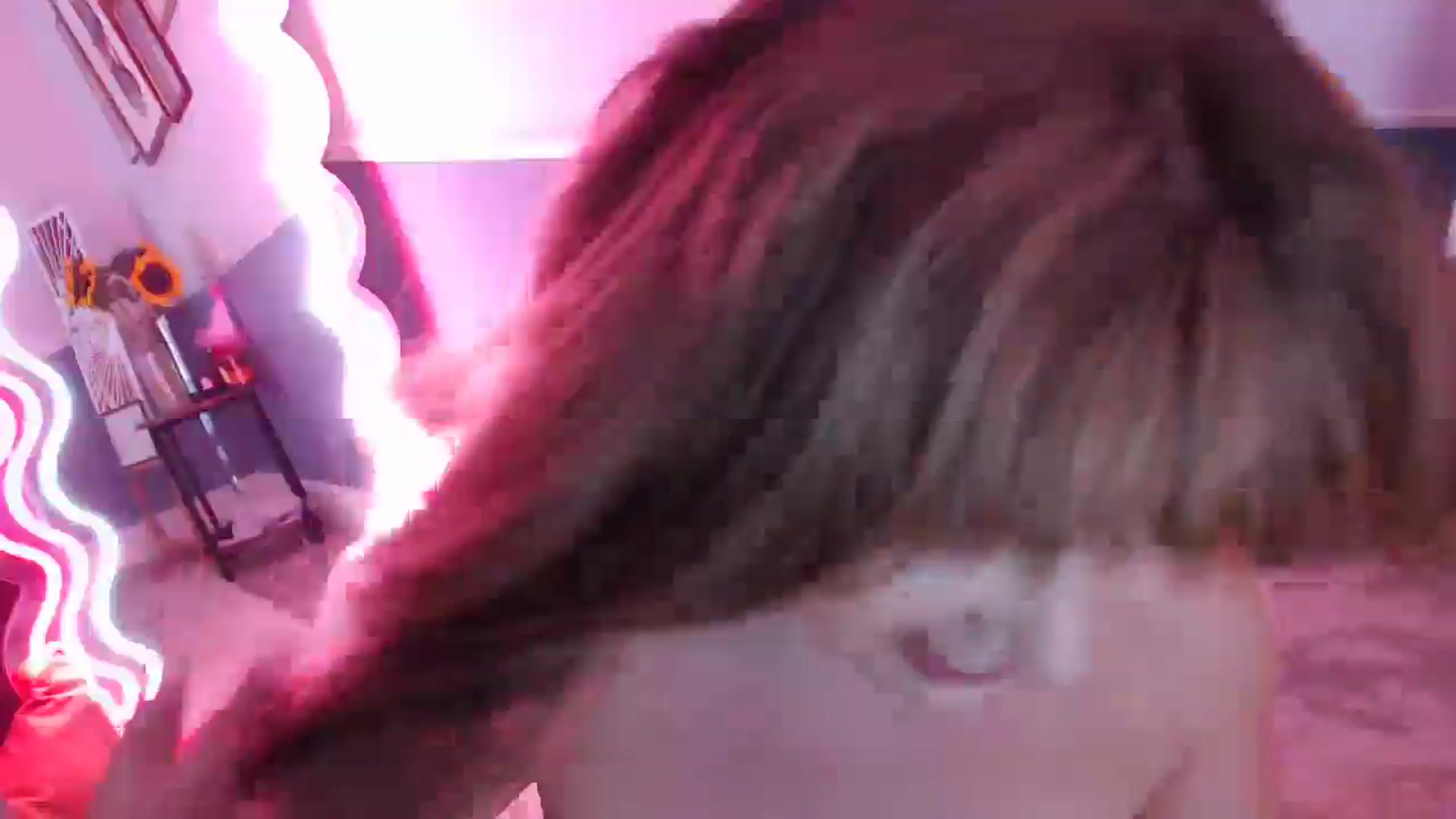 Gallery image thumbnail from KittyCash3w's myfreecams stream on, 09/14/2024, 17:36 image 10 of 20