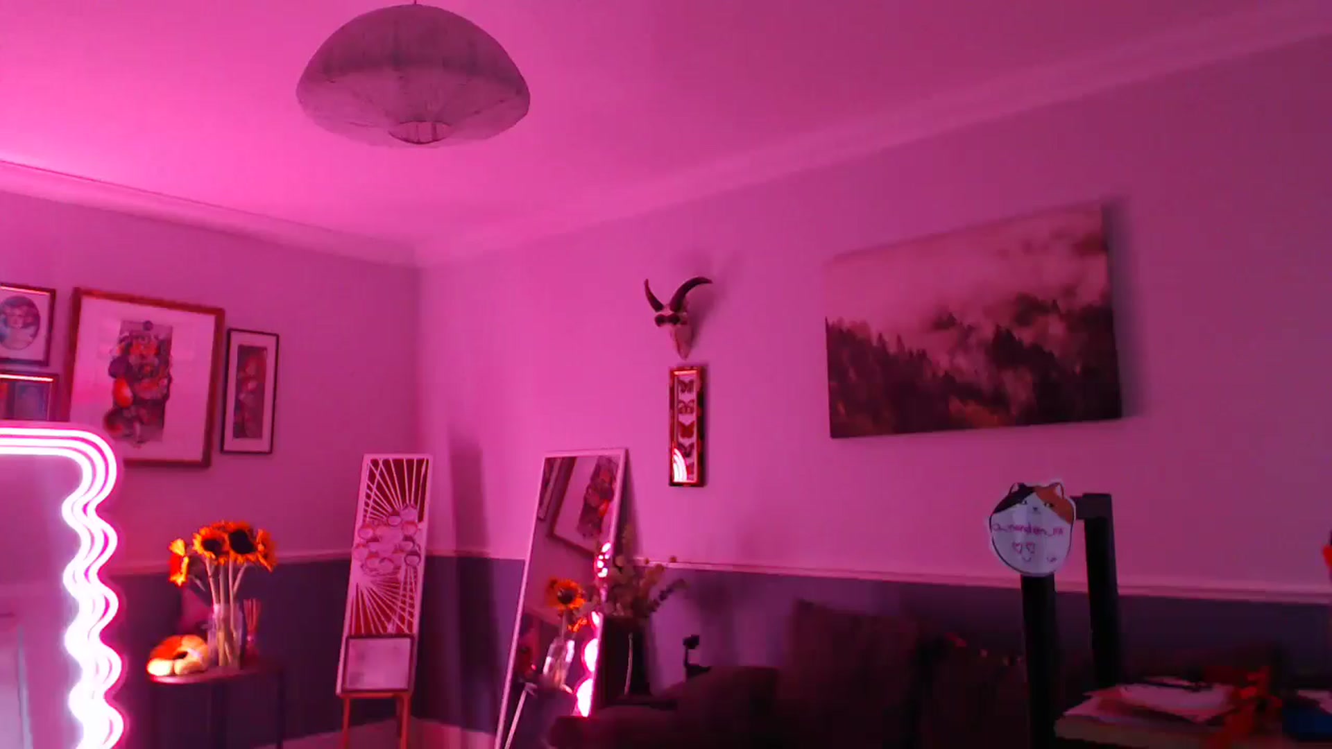 Gallery image thumbnail from KittyCash3w's myfreecams stream on, 09/15/2024, 18:23 image 10 of 20