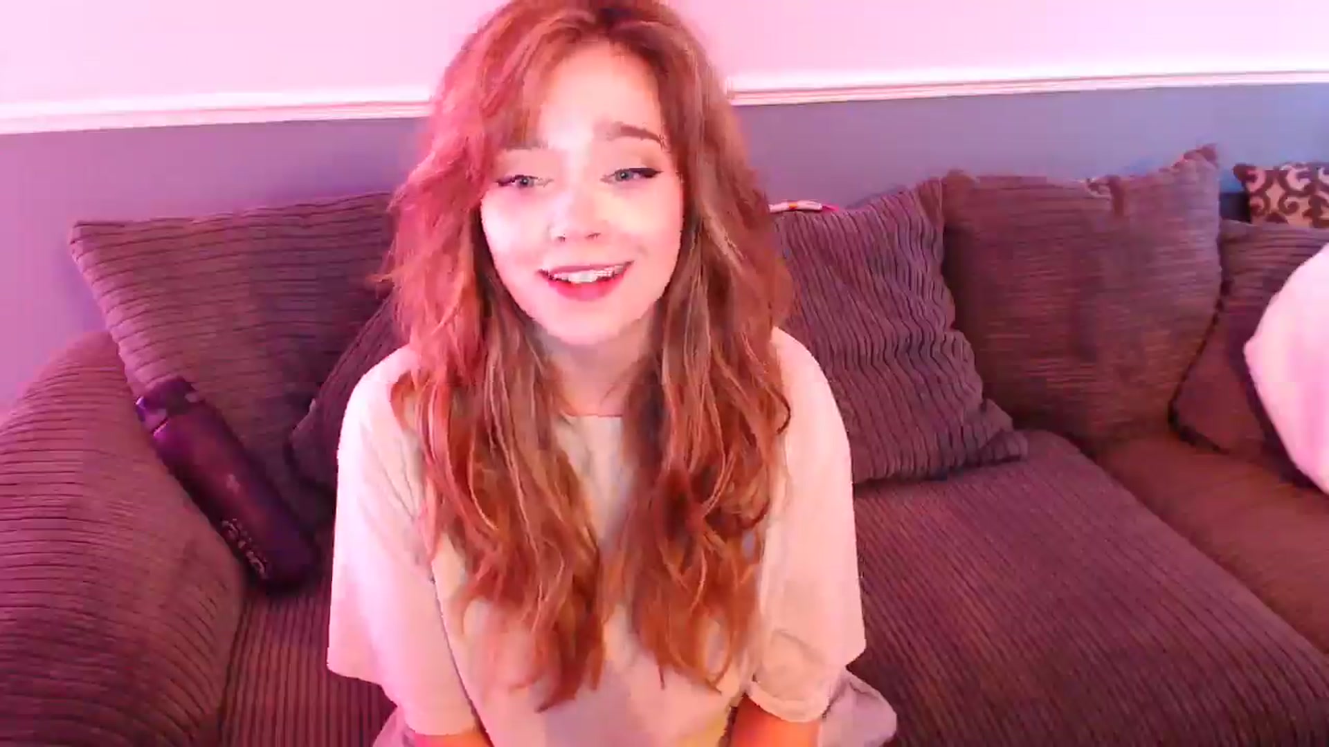 Gallery image thumbnail from KittyCash3w's myfreecams stream on, 09/24/2024, 17:48 image 16 of 20