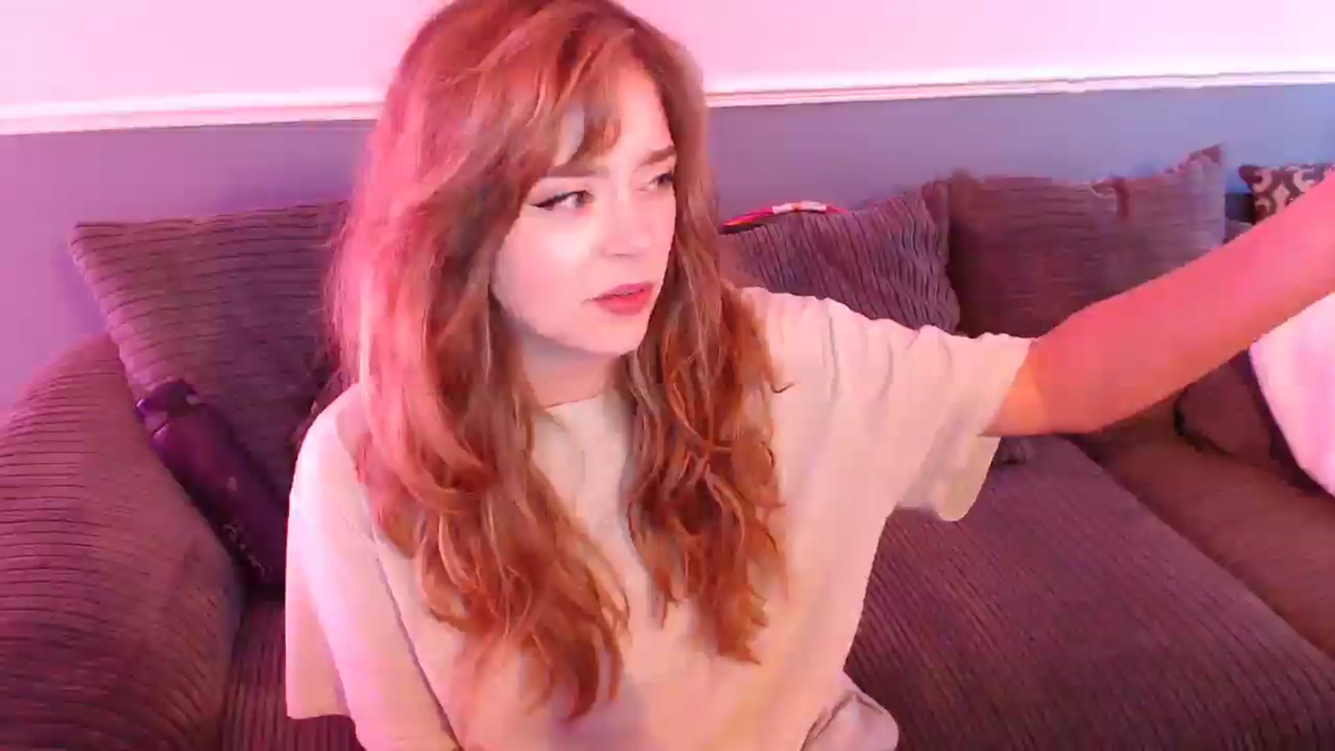Gallery image thumbnail from KittyCash3w's myfreecams stream on, 09/24/2024, 17:48 image 14 of 20
