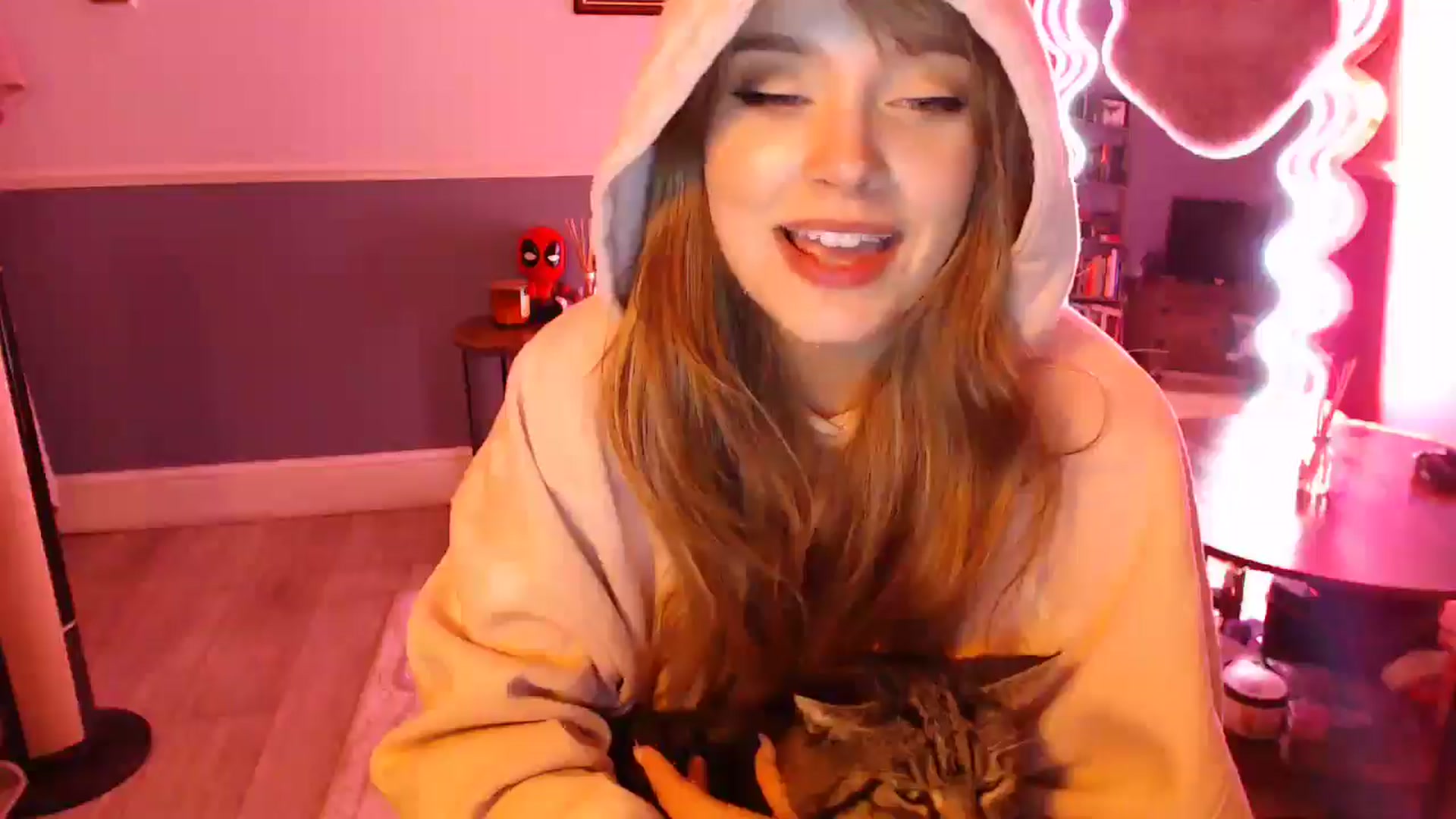 Gallery image thumbnail from KittyCash3w's myfreecams stream on, 09/26/2024, 19:09 image 12 of 20