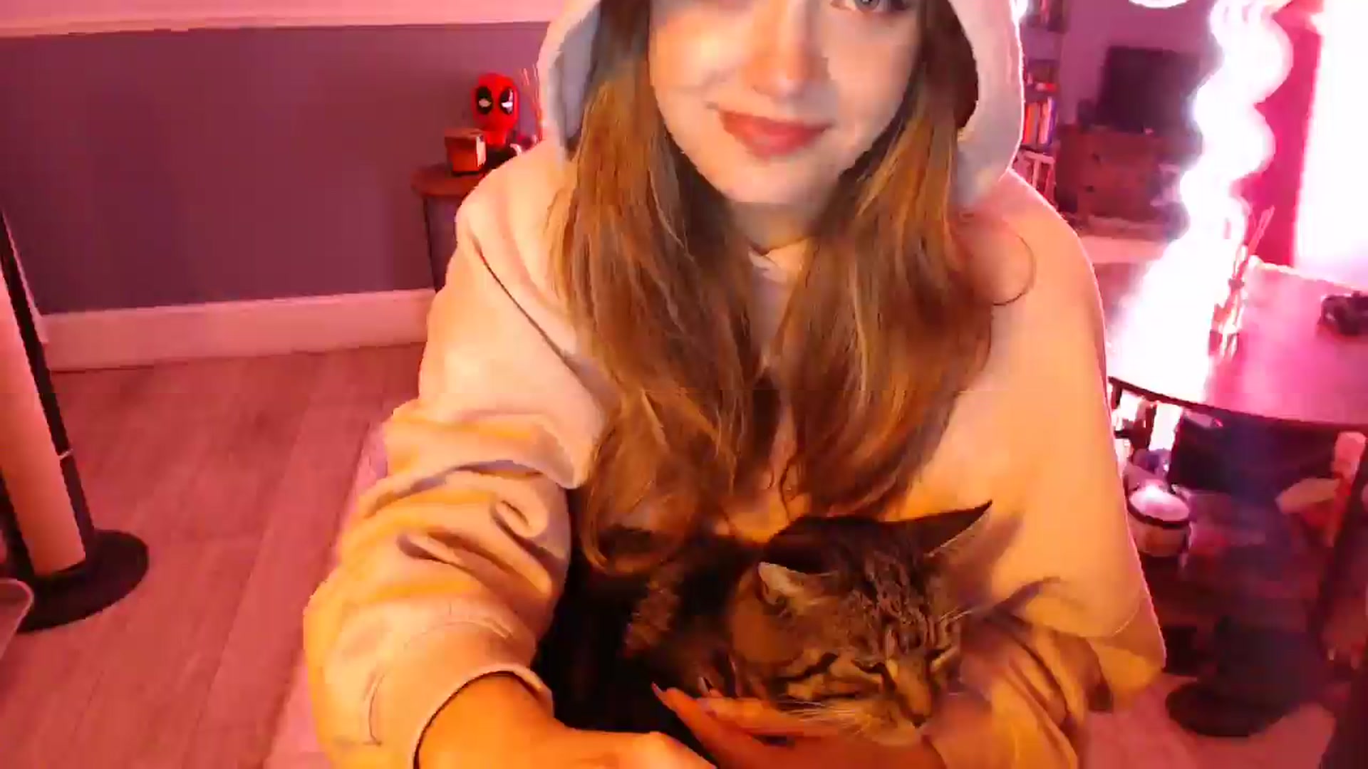 Gallery image thumbnail from KittyCash3w's myfreecams stream on, 09/26/2024, 19:09 image 9 of 20