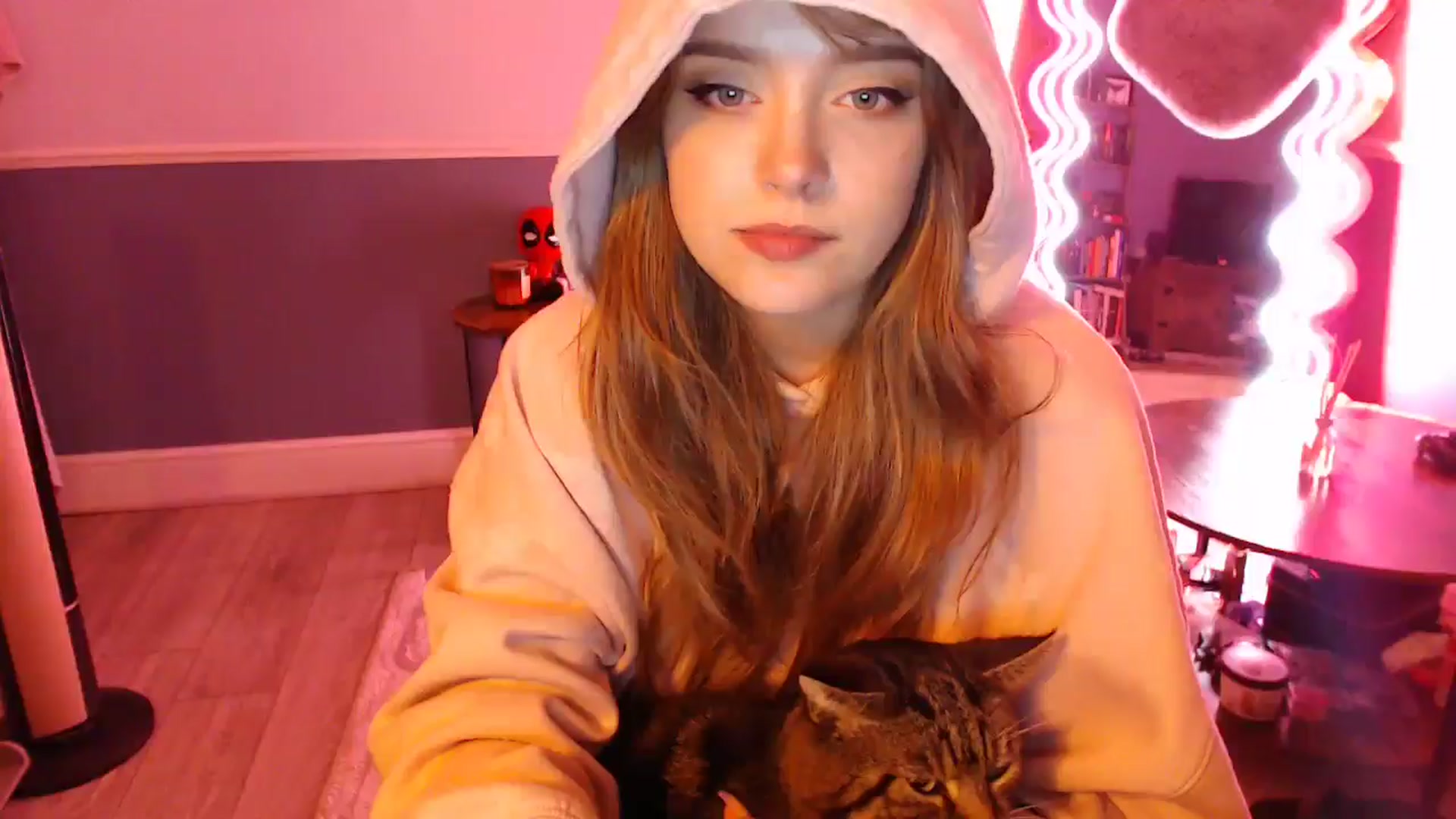 Gallery image thumbnail from KittyCash3w's myfreecams stream on, 09/26/2024, 19:09 image 13 of 20