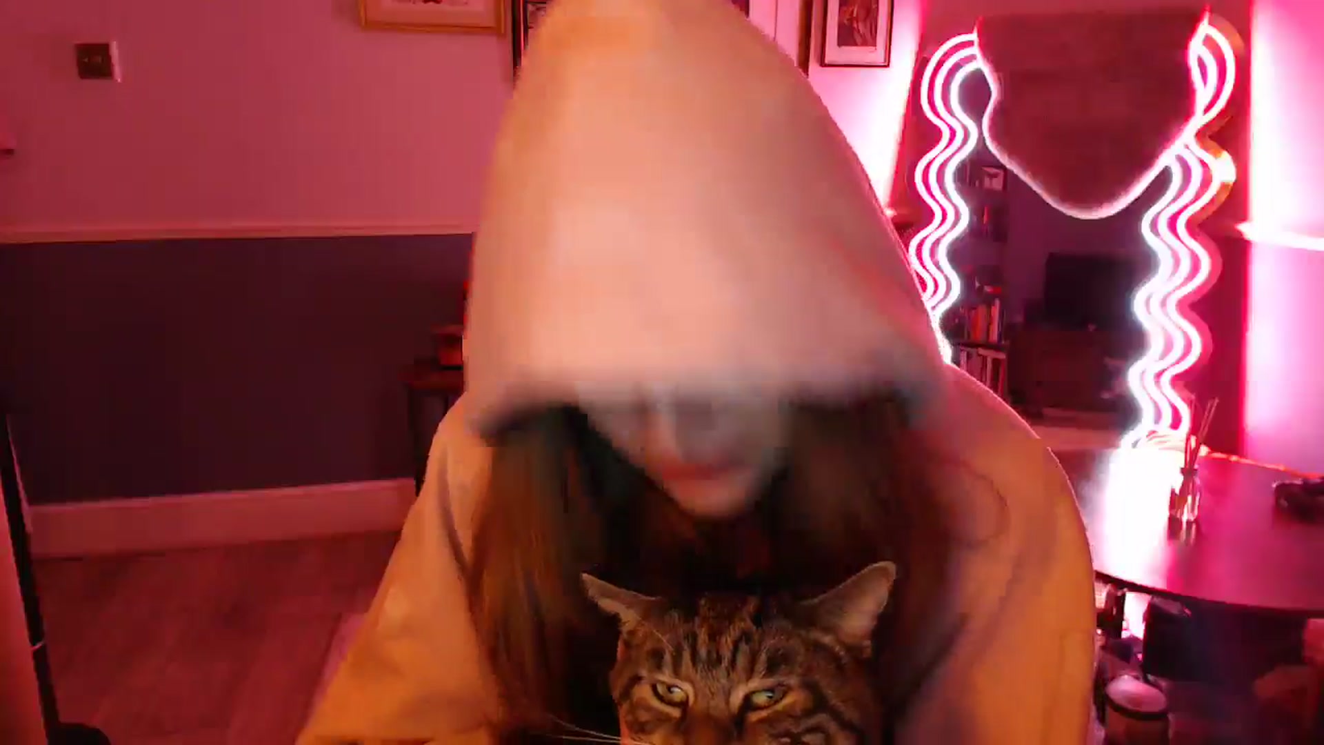 Gallery image thumbnail from KittyCash3w's myfreecams stream on, 09/26/2024, 19:09 image 3 of 20