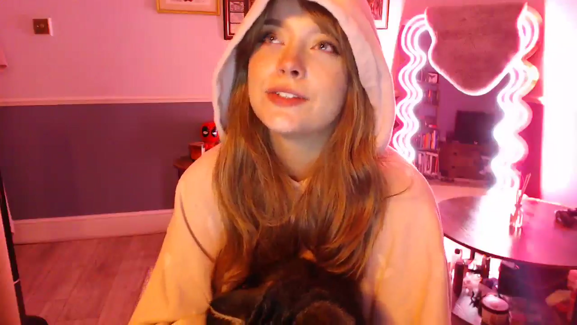 Gallery image thumbnail from KittyCash3w's myfreecams stream on, 09/26/2024, 19:09 image 2 of 20