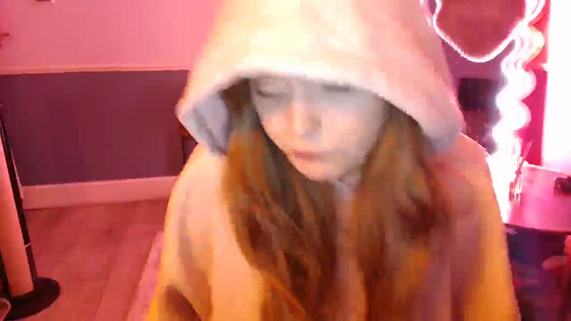 Gallery image thumbnail from KittyCash3w's myfreecams stream on, 09/26/2024, 19:09 image 15 of 20