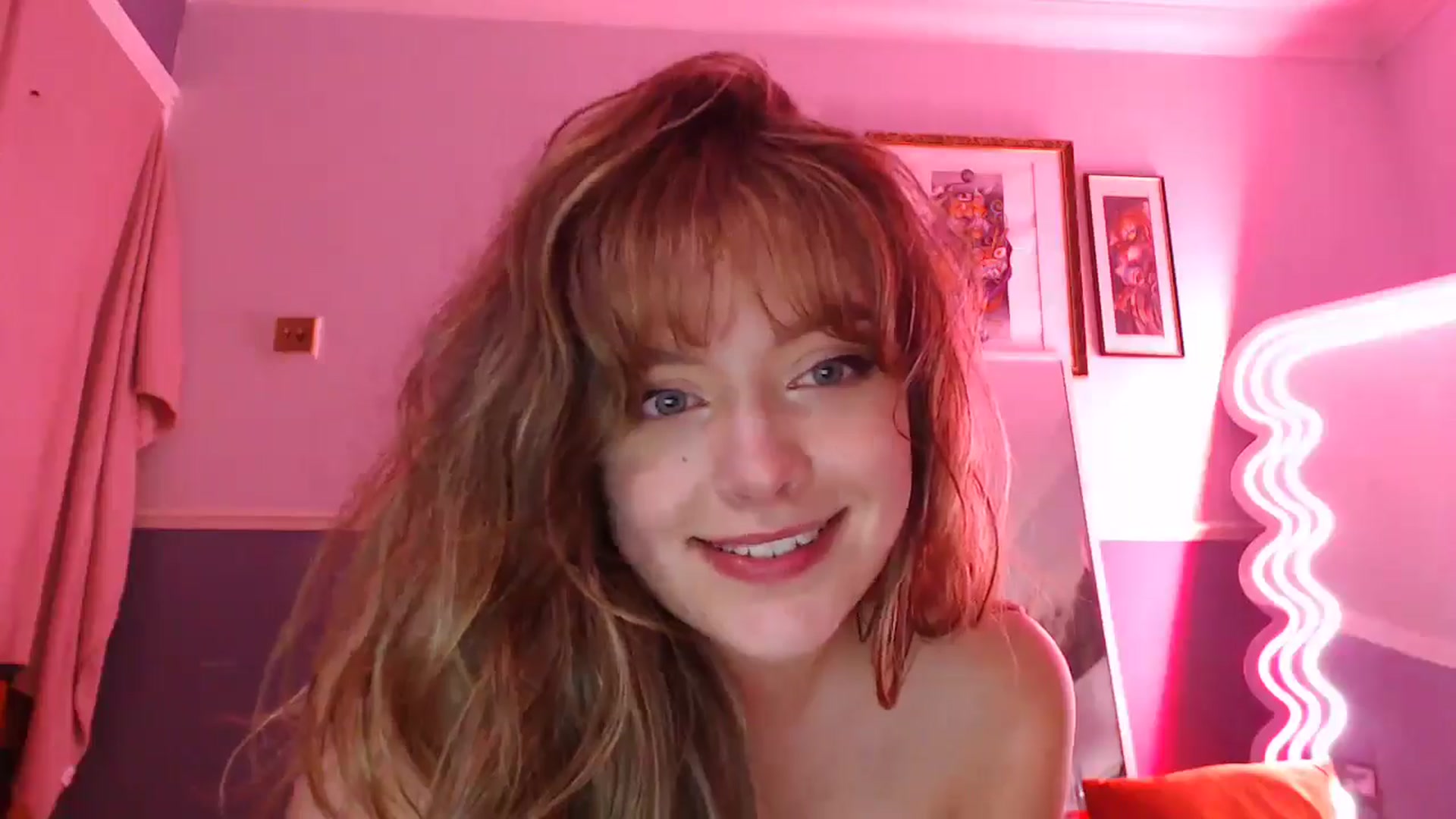 Gallery image thumbnail from KittyCash3w's myfreecams stream on, 09/30/2024, 22:53 image 18 of 20