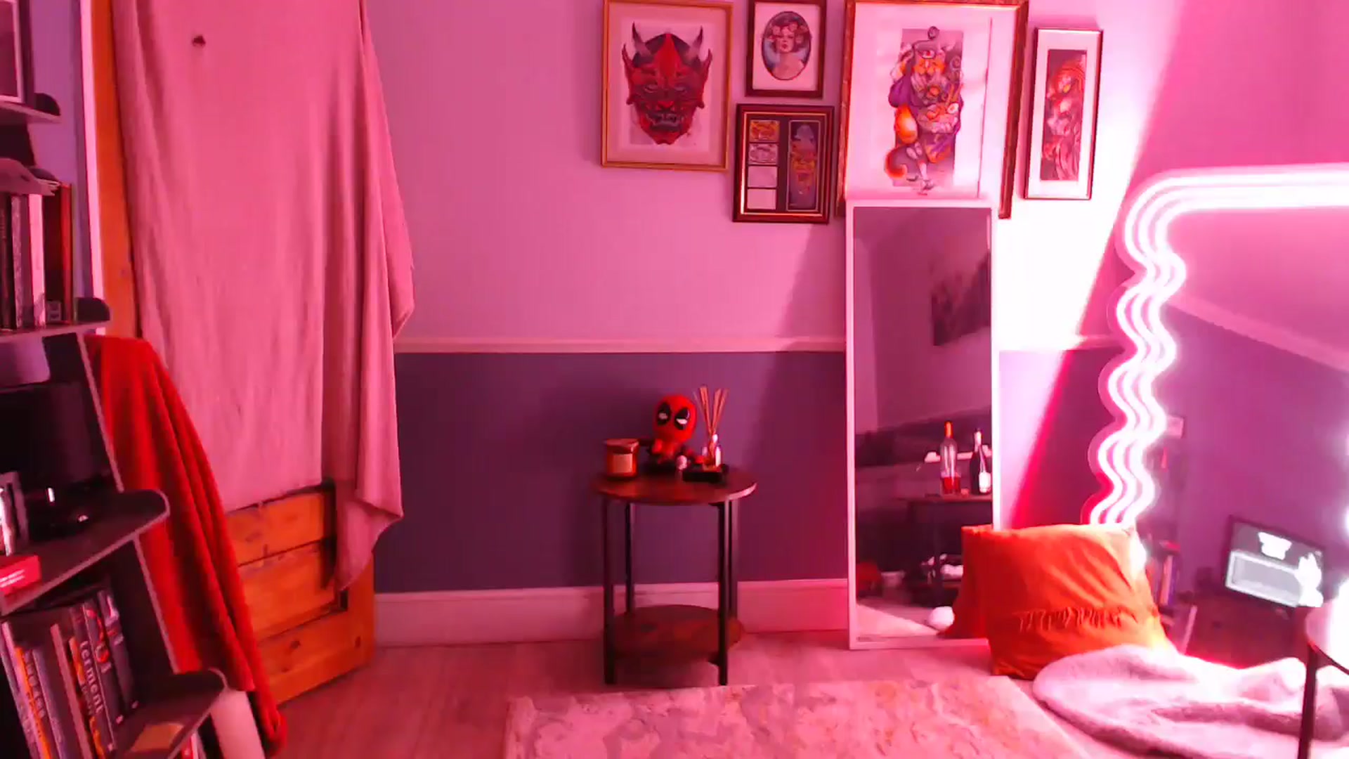 Gallery image thumbnail from KittyCash3w's myfreecams stream on, 10/01/2024, 01:13 image 11 of 20