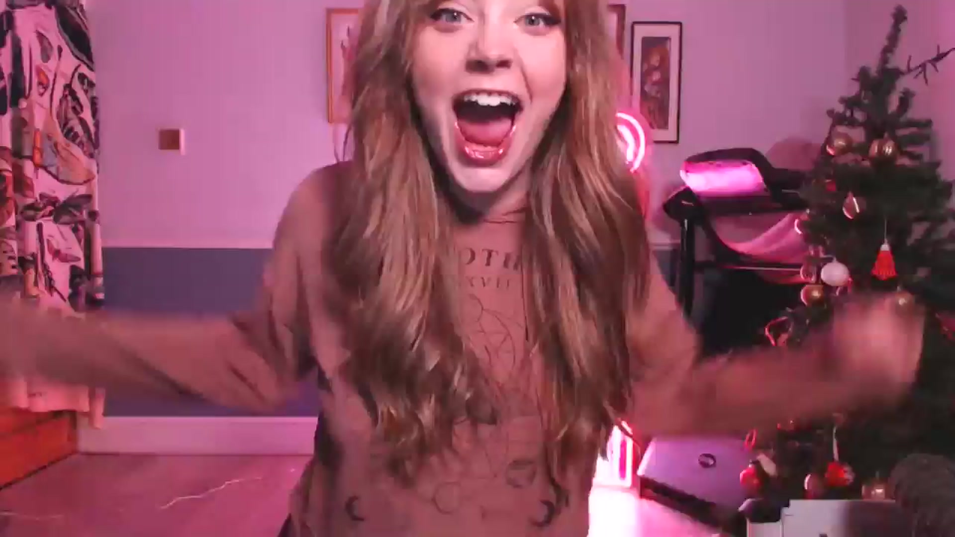 Gallery image thumbnail from KittyCash3w's myfreecams stream on, 12/03/2024, 19:24 image 1 of 20