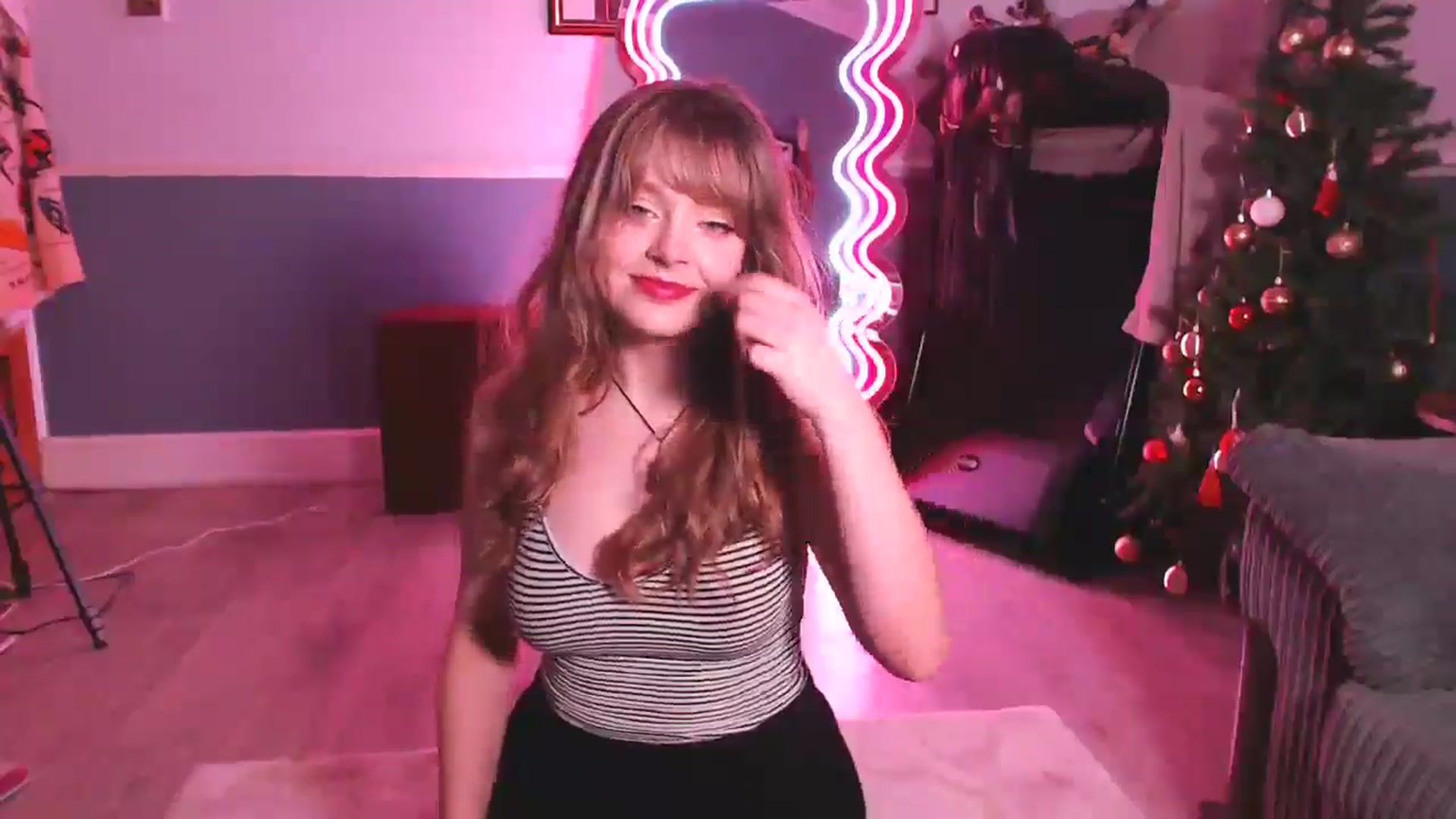 Gallery image thumbnail from KittyCash3w's myfreecams stream on, 12/04/2024, 22:34 image 9 of 20