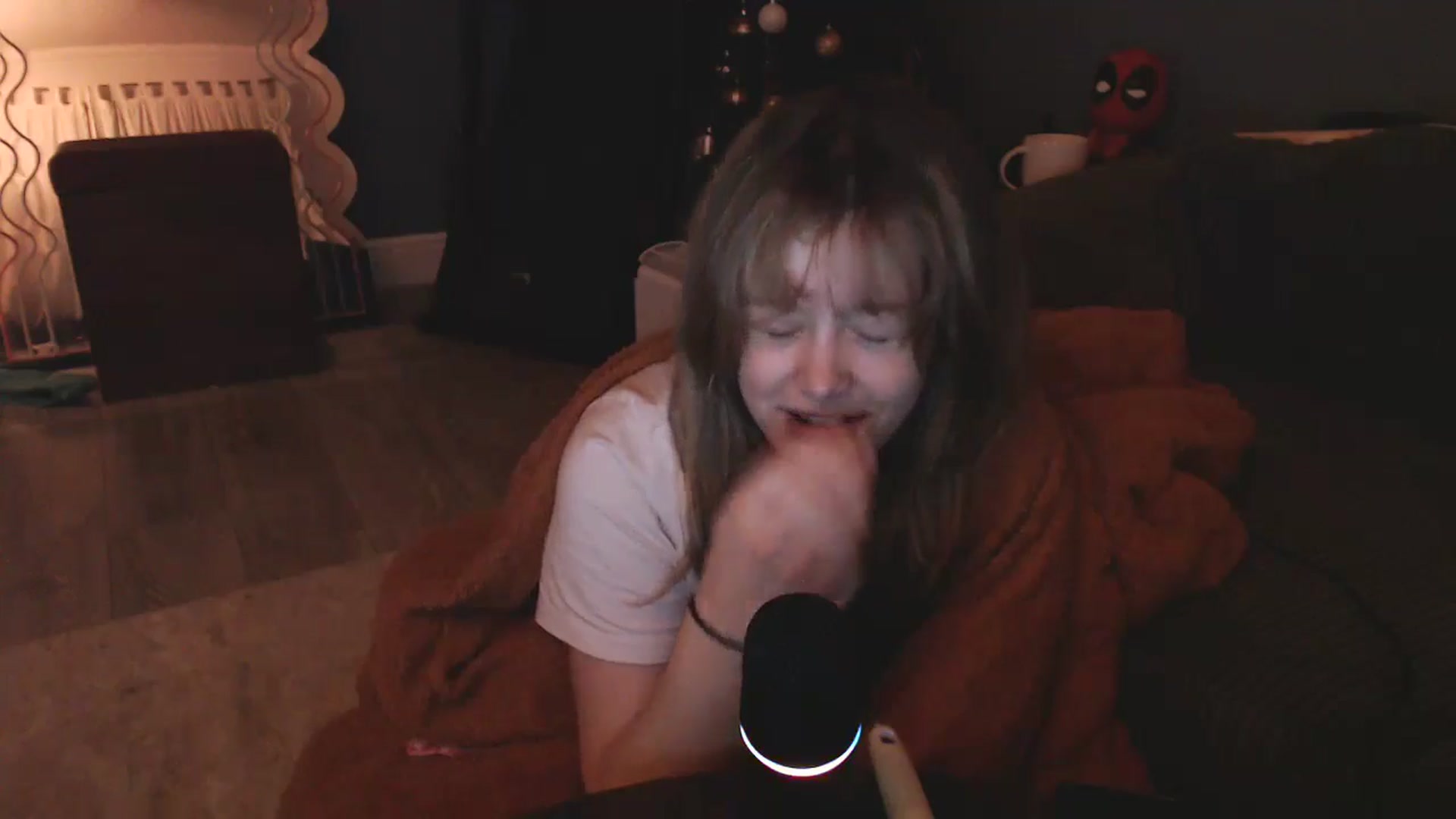 Gallery image thumbnail from KittyCash3w's myfreecams stream on, 12/08/2024, 18:09 image 16 of 20