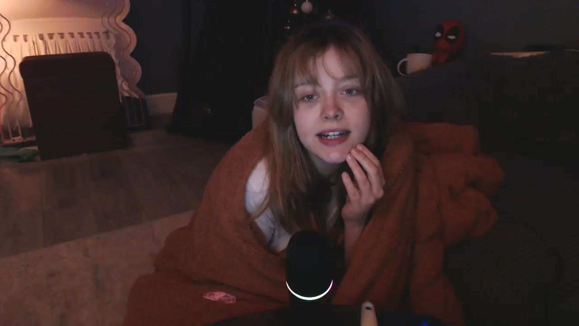Gallery image thumbnail from KittyCash3w's myfreecams stream on, 12/08/2024, 18:09 image 14 of 20