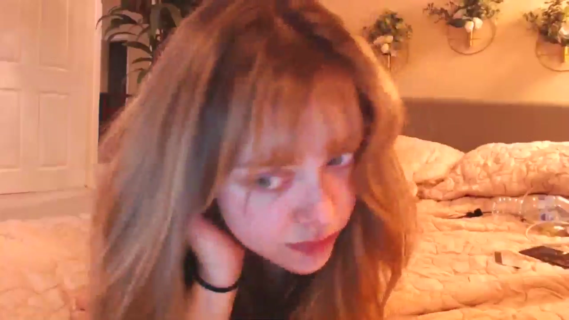 Gallery image thumbnail from KittyCash3w's myfreecams stream on, 12/10/2024, 19:49 image 11 of 20