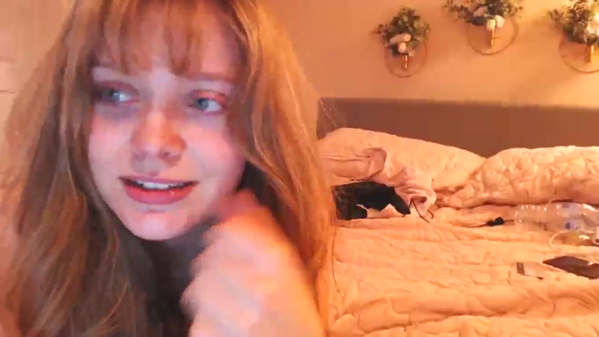 Gallery image thumbnail from KittyCash3w's myfreecams stream on, 12/10/2024, 19:49 image 9 of 20