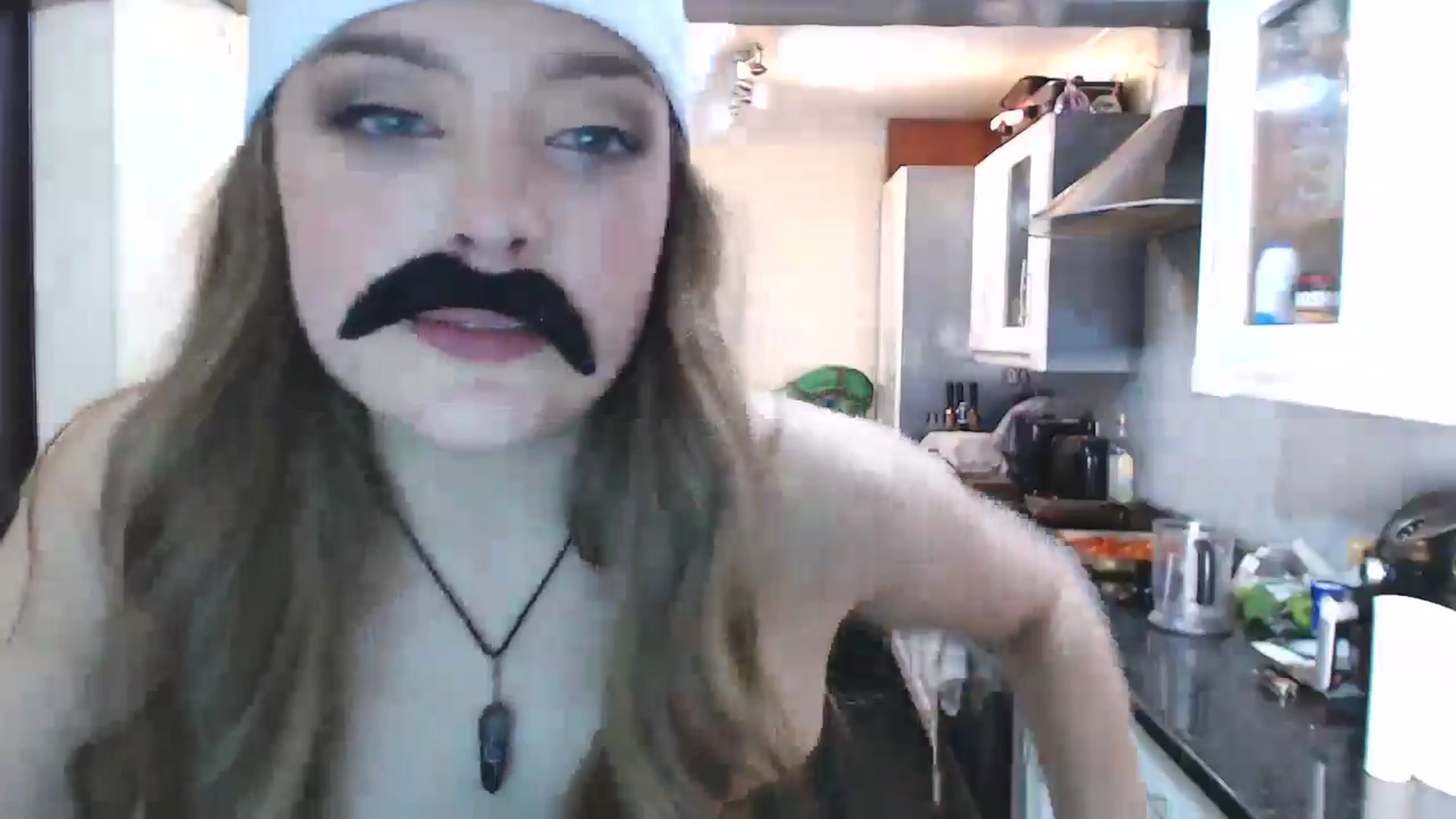 Gallery image thumbnail from KittyCash3w's myfreecams stream on, 12/18/2024, 19:12 image 18 of 20