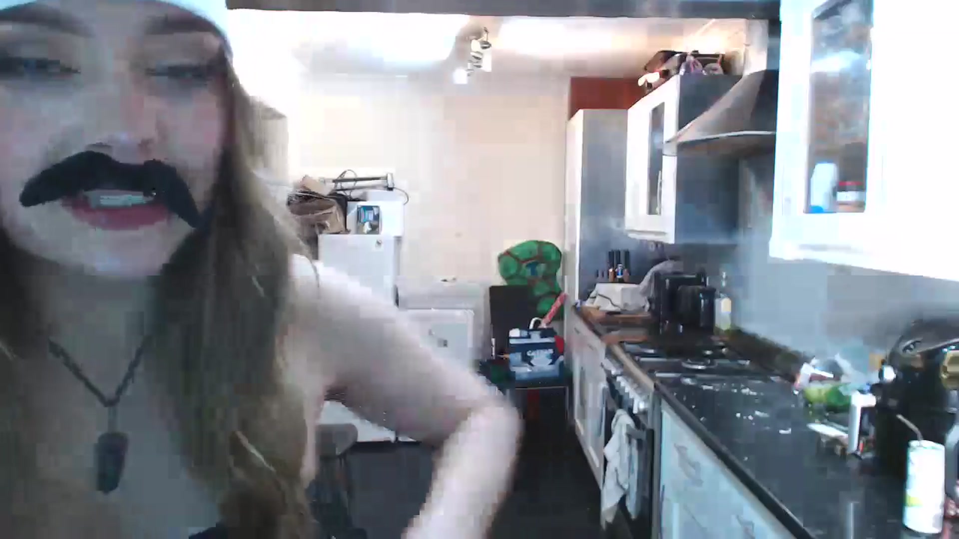Gallery image thumbnail from KittyCash3w's myfreecams stream on, 12/18/2024, 19:12 image 15 of 20