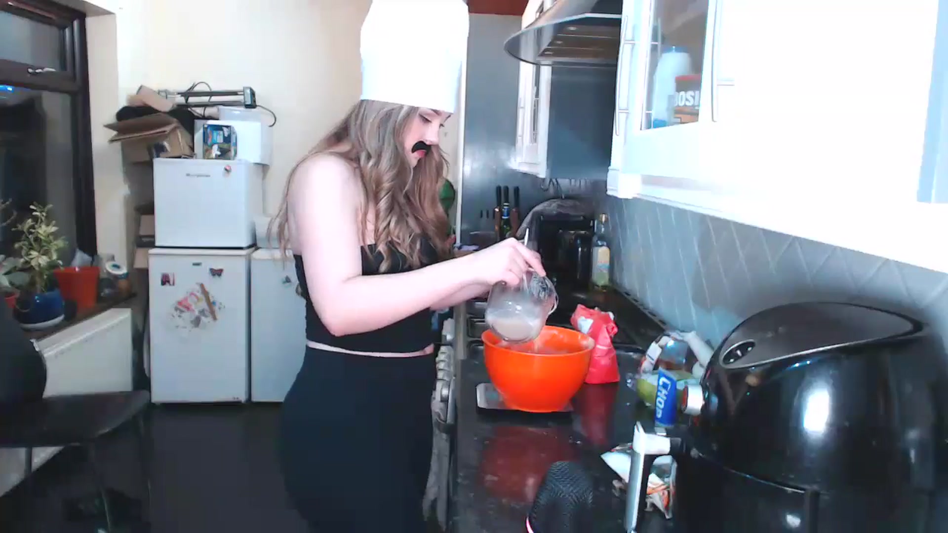 Gallery image thumbnail from KittyCash3w's myfreecams stream on, 12/18/2024, 19:12 image 12 of 20