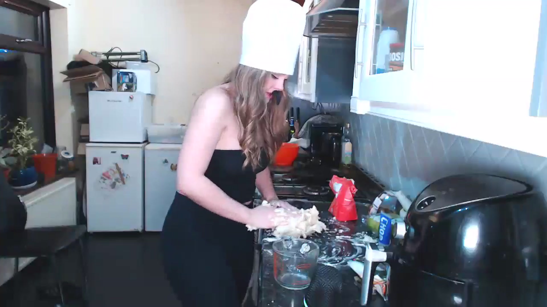 Gallery image thumbnail from KittyCash3w's myfreecams stream on, 12/18/2024, 19:12 image 13 of 20