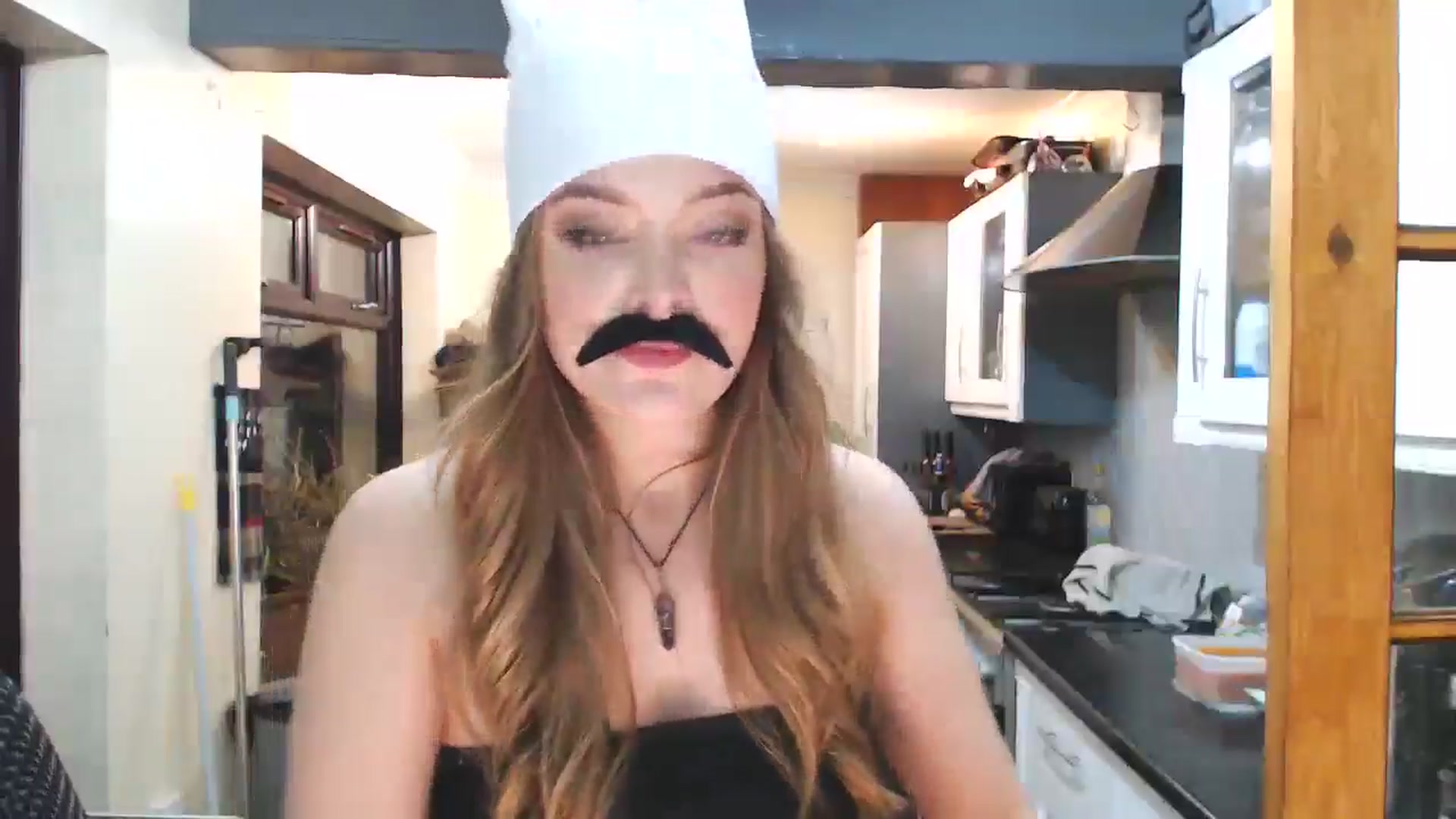 Gallery image thumbnail from KittyCash3w's myfreecams stream on, 12/18/2024, 20:35 image 2 of 20
