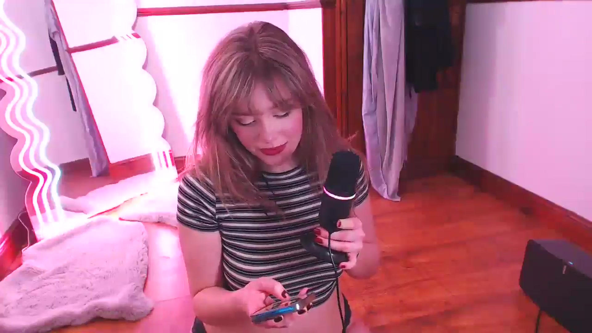 Gallery image thumbnail from KittyCash3w's myfreecams stream on, 01/15/2025, 22:09 image 10 of 20