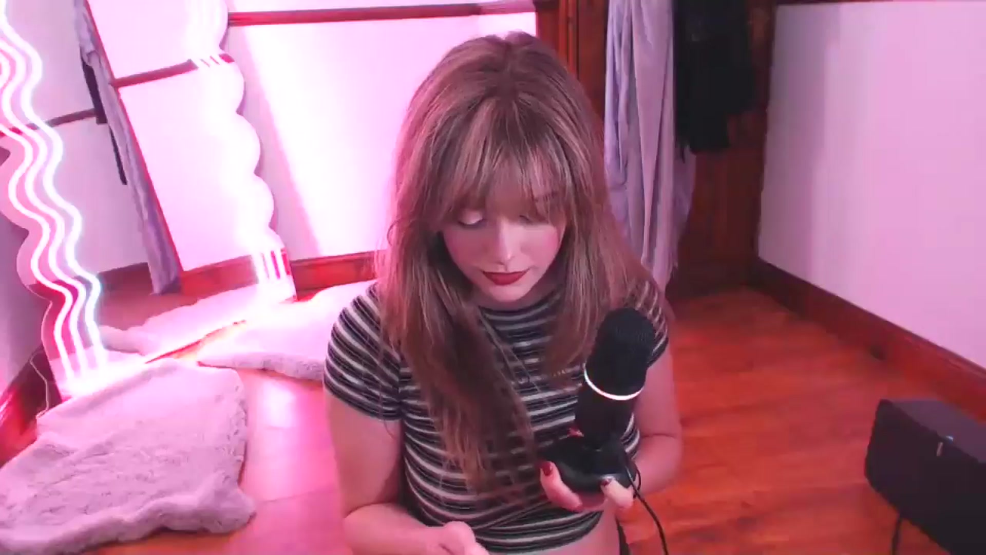Gallery image thumbnail from KittyCash3w's myfreecams stream on, 01/15/2025, 22:09 image 9 of 20