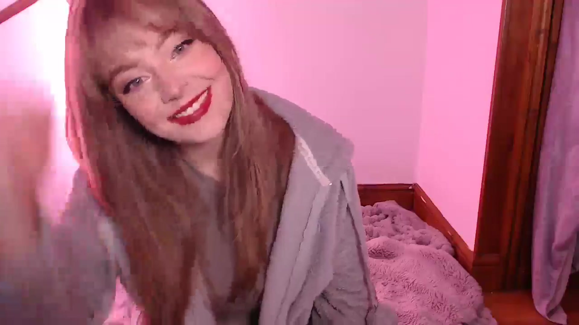 Gallery image thumbnail from KittyCash3w's myfreecams stream on, 01/25/2025, 19:46 image 12 of 20