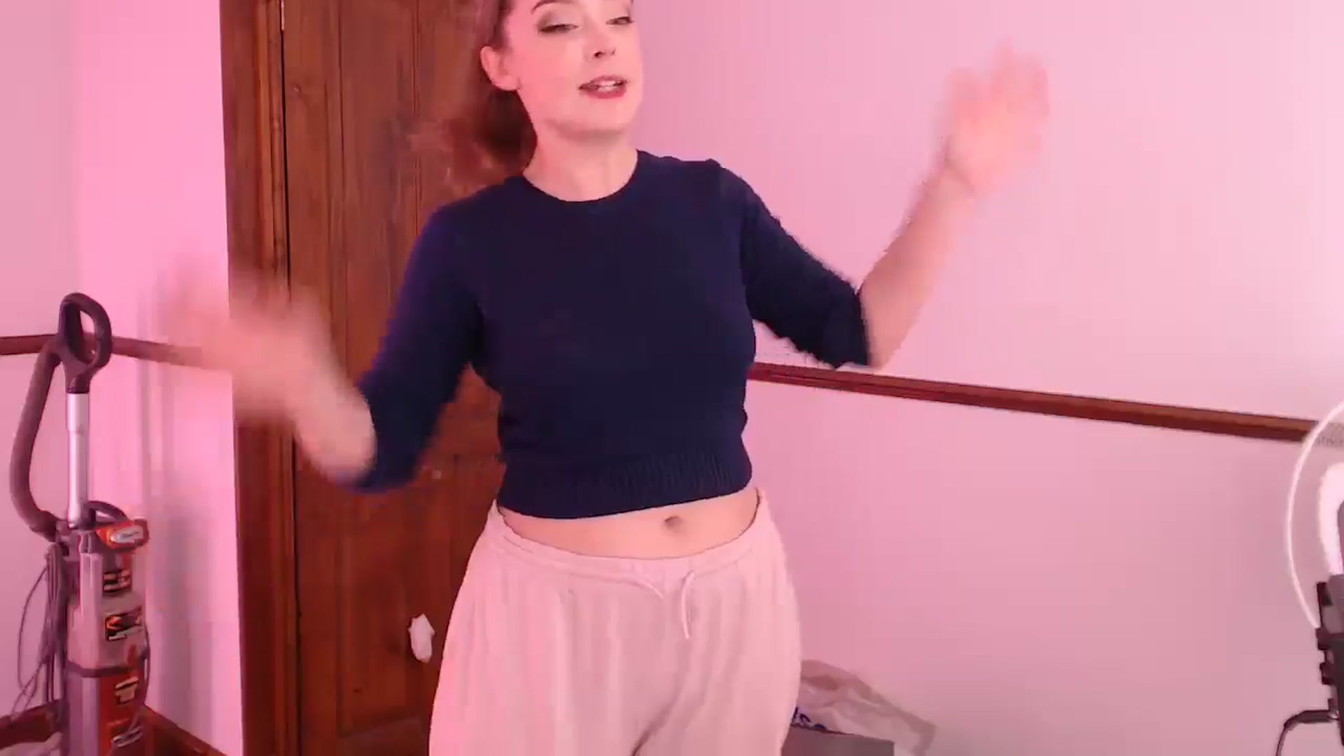 Gallery image thumbnail from KittyCash3w's myfreecams stream on, 02/15/2025, 22:46 image 7 of 20