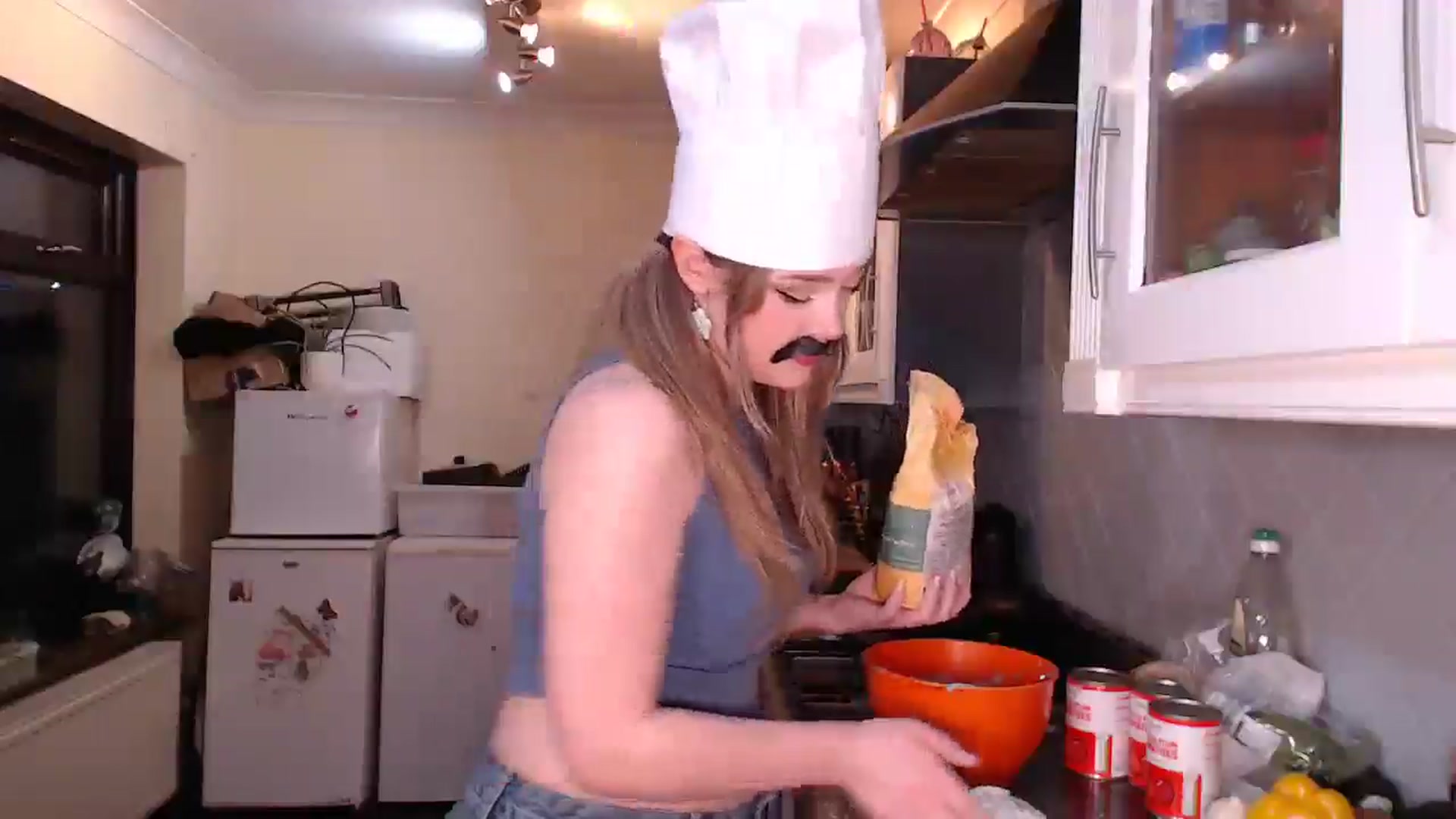 Gallery image thumbnail from KittyCash3w's myfreecams stream on, 02/26/2025, 19:10 image 19 of 20