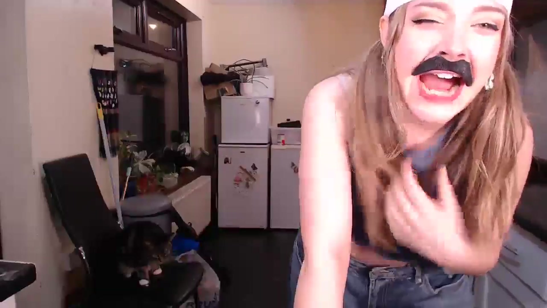 Gallery image thumbnail from KittyCash3w's myfreecams stream on, 02/26/2025, 20:55 image 12 of 20
