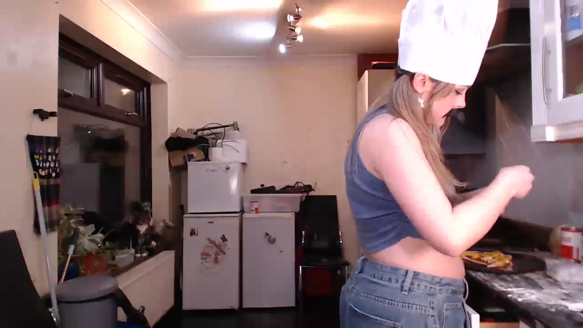 Gallery image thumbnail from KittyCash3w's myfreecams stream on, 02/26/2025, 20:55 image 10 of 20