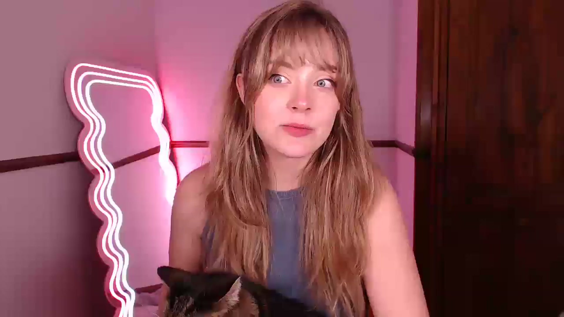 Gallery image thumbnail from KittyCash3w's myfreecams stream on, 03/05/2025, 20:13 image 9 of 20