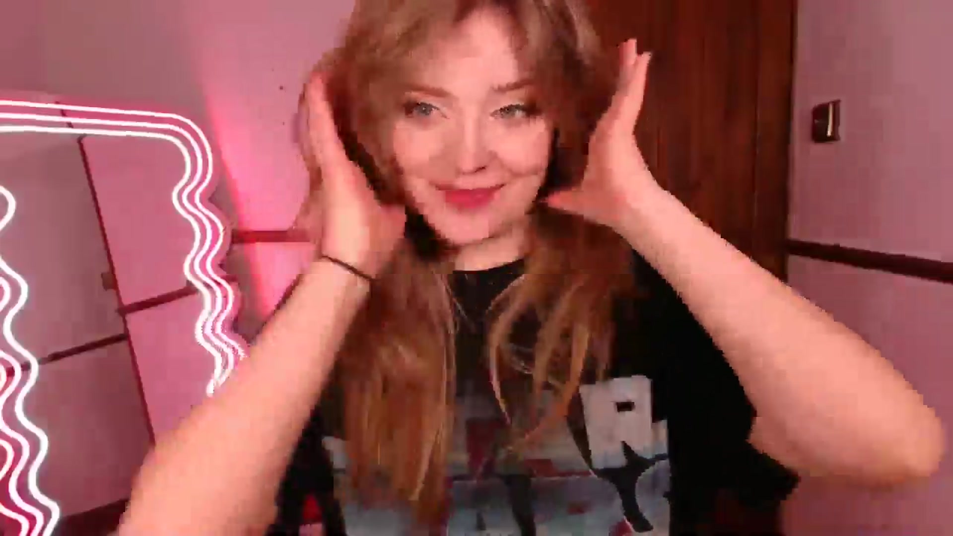Gallery image thumbnail from KittyCash3w's myfreecams stream on, 03/13/2025, 20:16 image 14 of 20