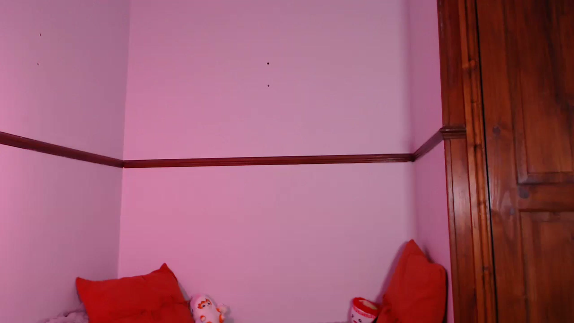 Gallery image thumbnail from KittyCash3w's myfreecams stream on, 03/26/2025, 21:21 image 12 of 20
