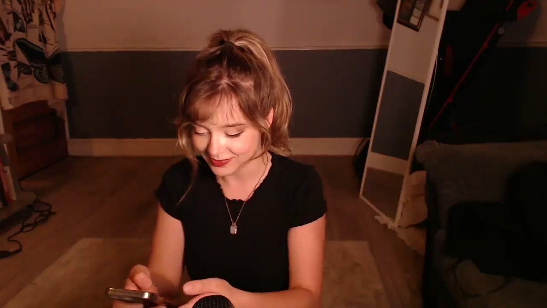 Gallery image thumbnail from KittyCash3w's myfreecams stream on, 05/21/2025, 20:15 image 15 of 20