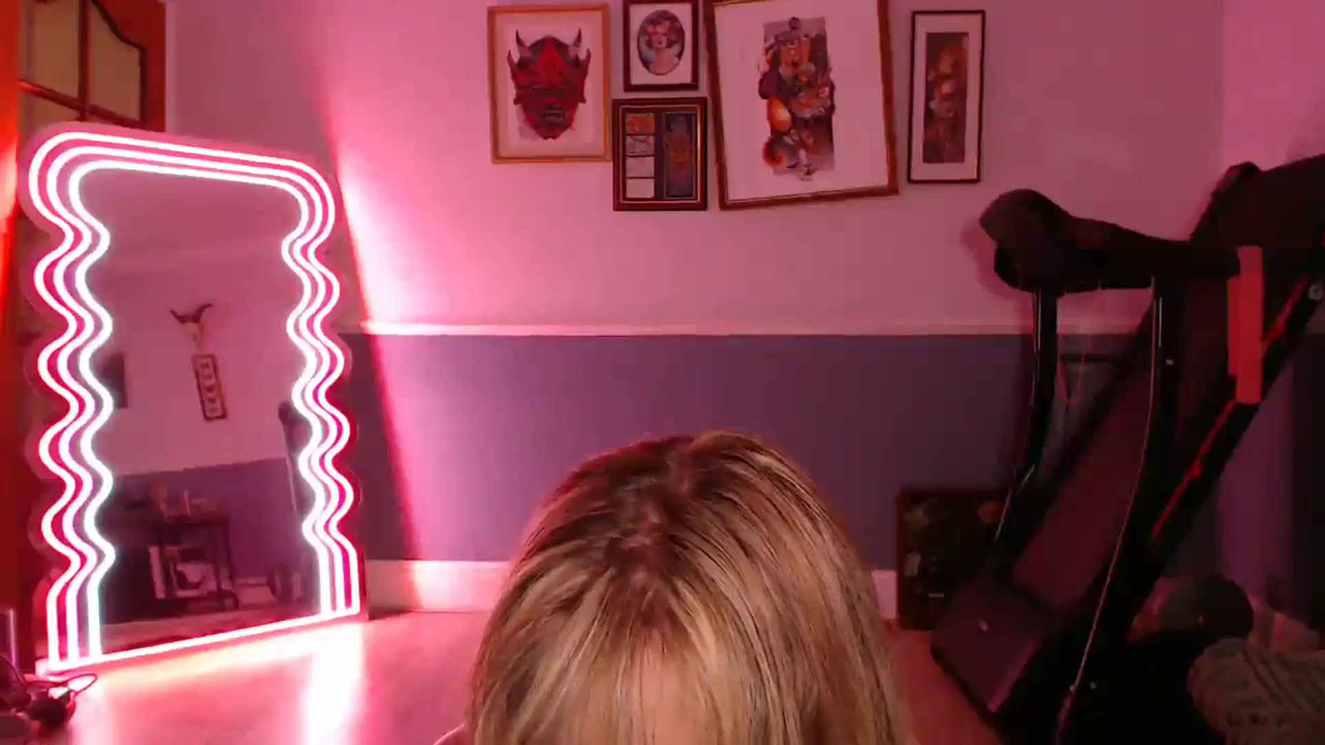 Gallery image thumbnail from KittyCash3w's myfreecams stream on, 08/02/2025, 24:01 image 12 of 20
