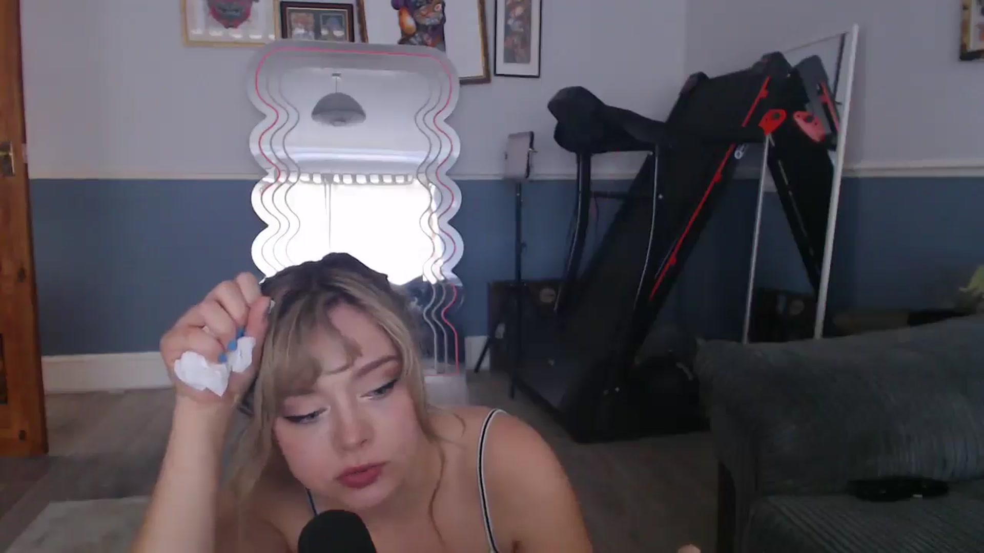 Gallery image thumbnail from KittyCash3w's myfreecams stream on, 08/06/2025, 17:38 image 3 of 20