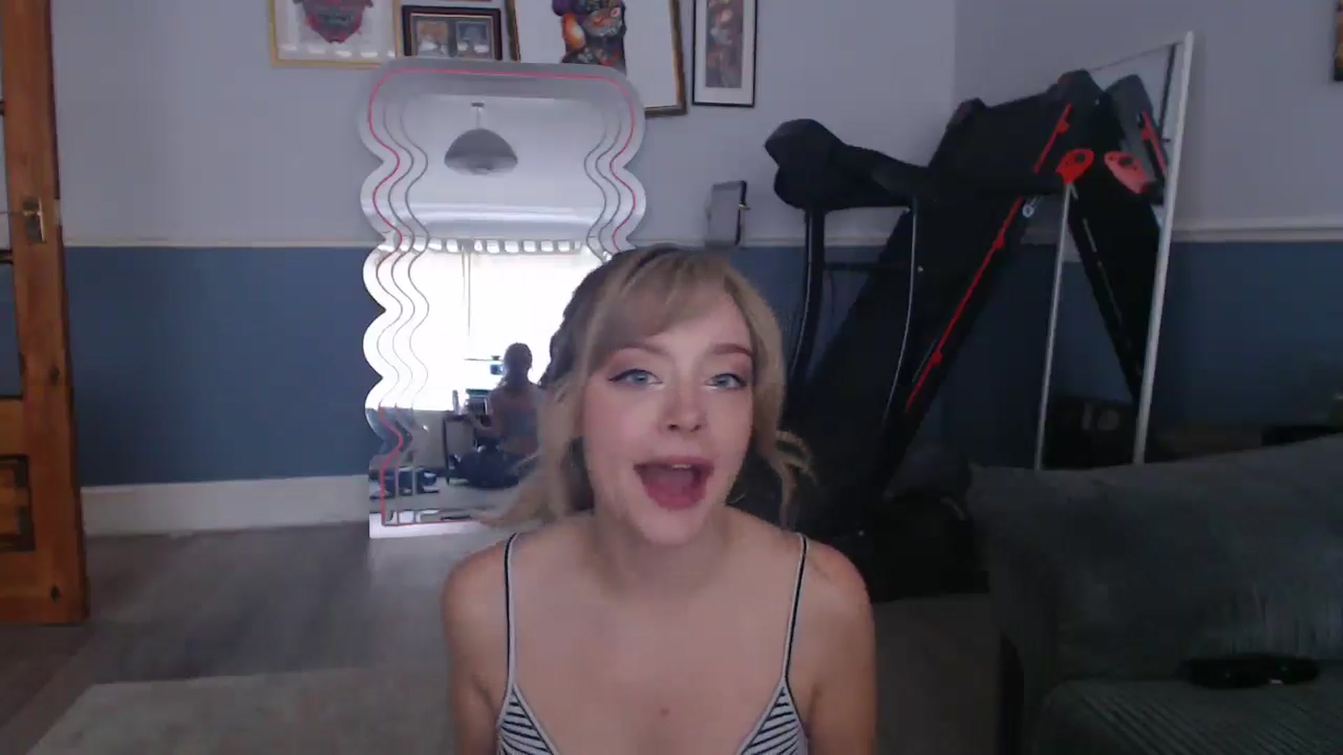 Gallery image thumbnail from KittyCash3w's myfreecams stream on, 08/06/2025, 17:38 image 6 of 20