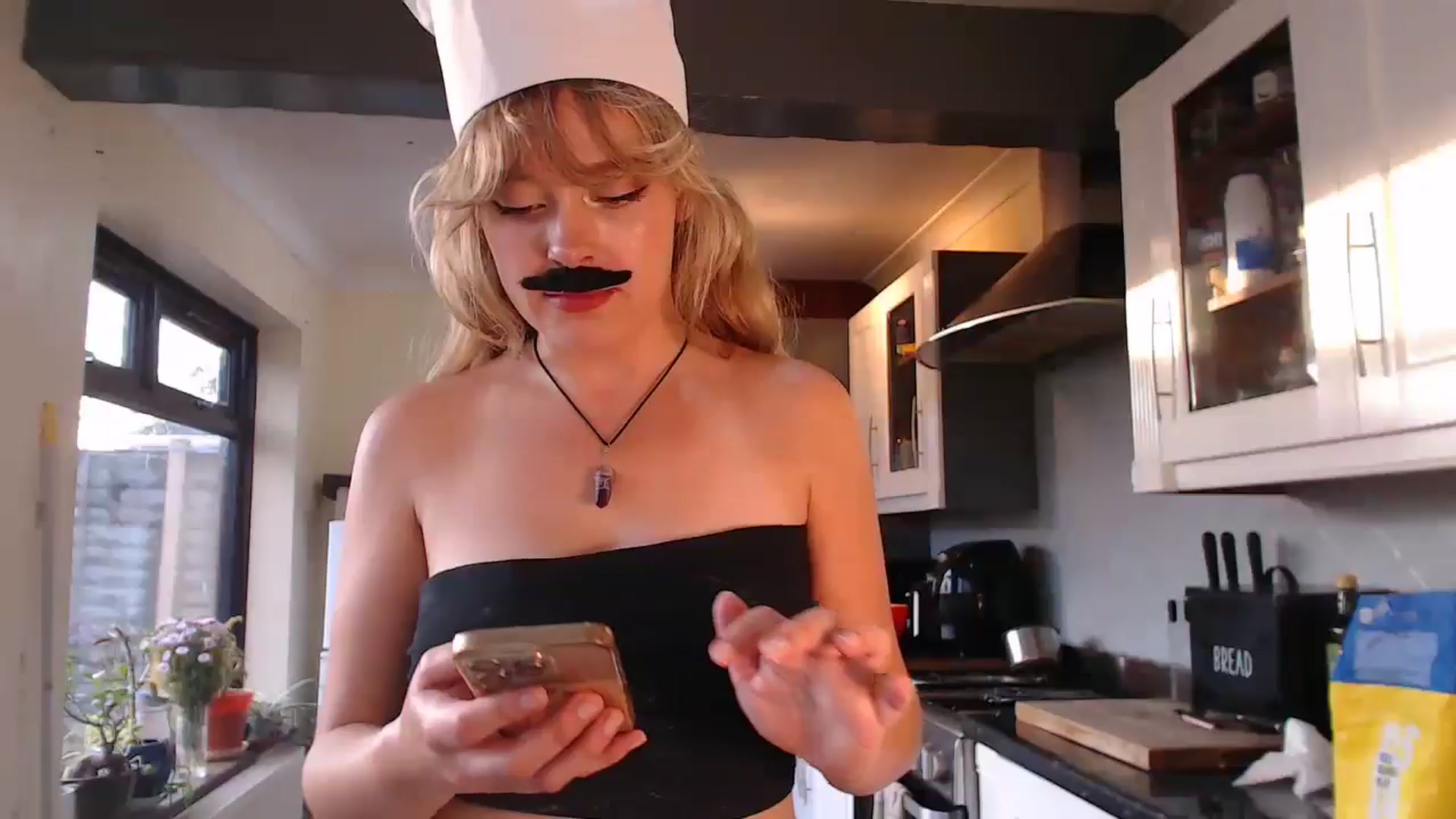 Gallery image thumbnail from KittyCash3w's myfreecams stream on, 09/03/2025, 18:45 image 11 of 20