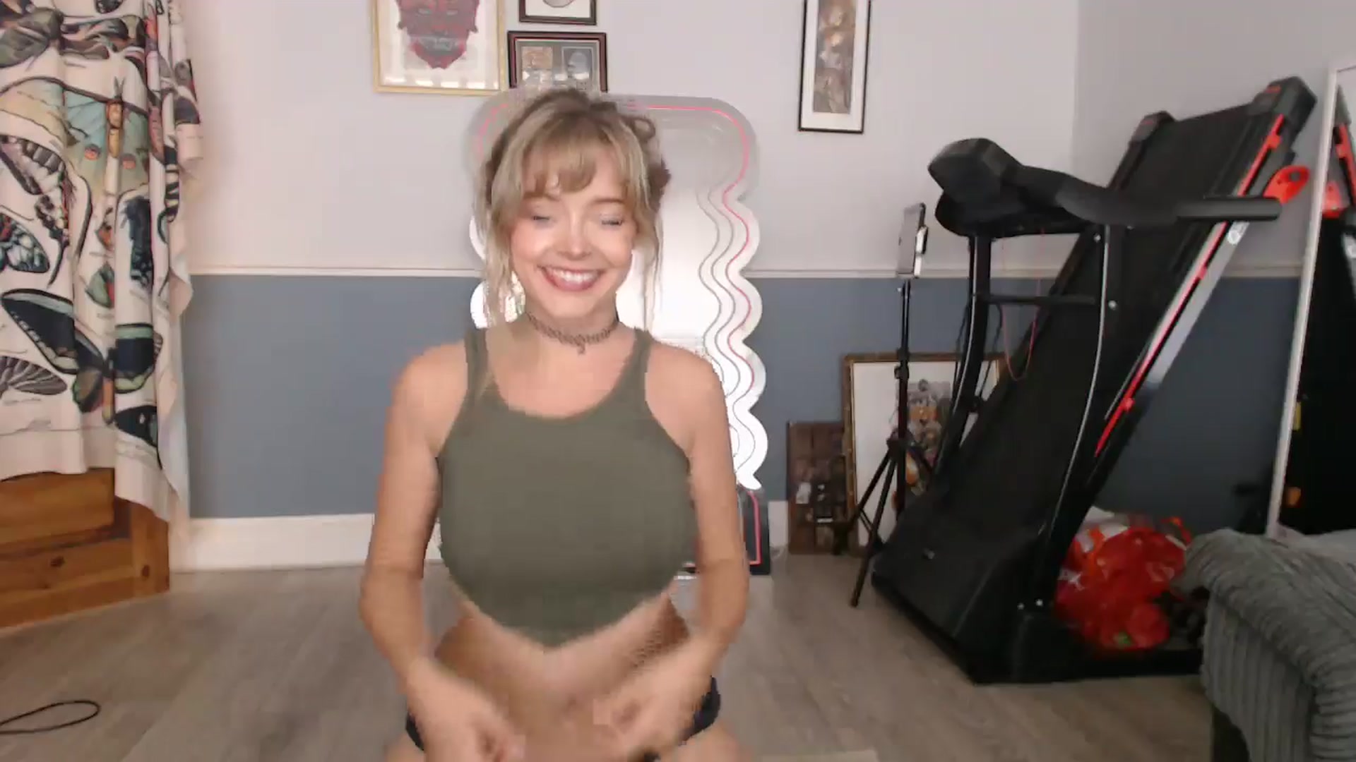 Gallery image thumbnail from KittyCash3w's myfreecams stream on, 09/05/2025, 17:10 image 3 of 20