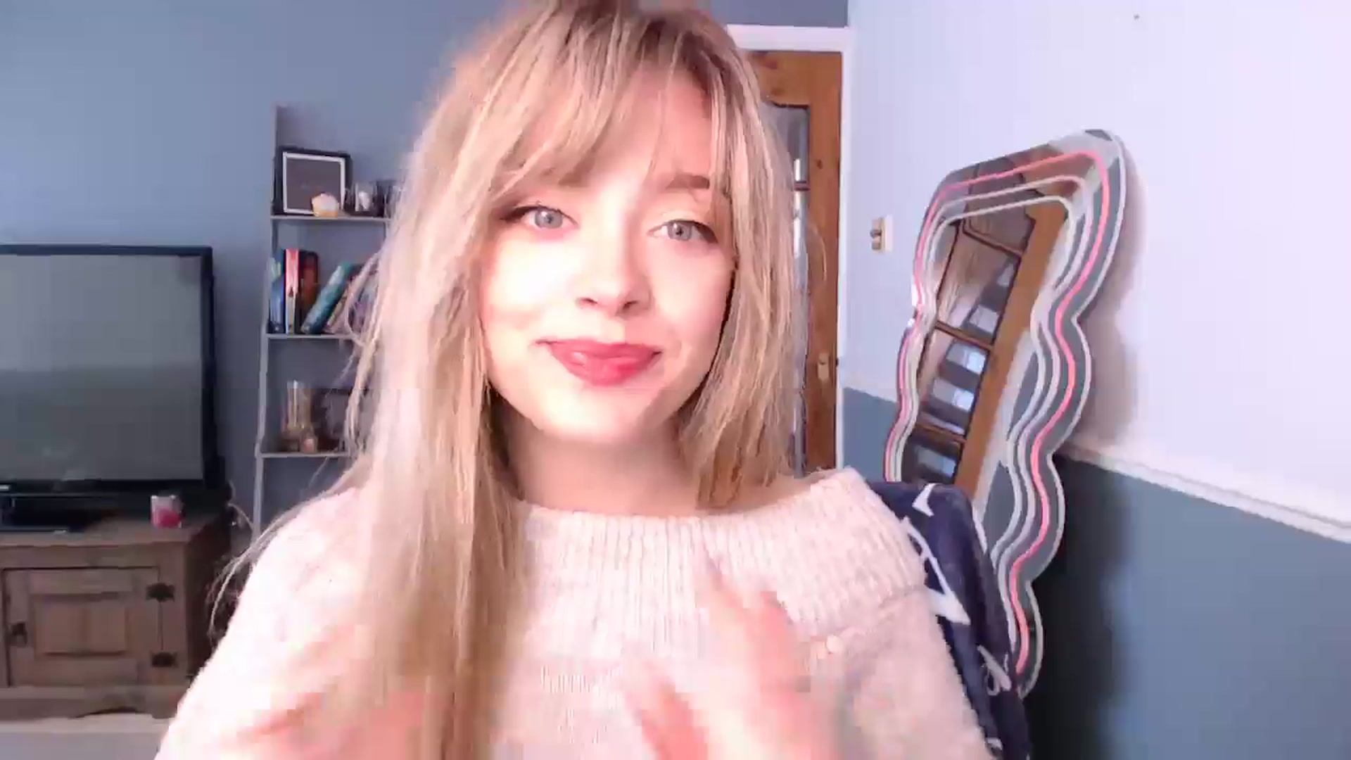 Gallery image thumbnail from KittyCash3w's myfreecams stream on, 10/24/2025, 09:21 image 13 of 20