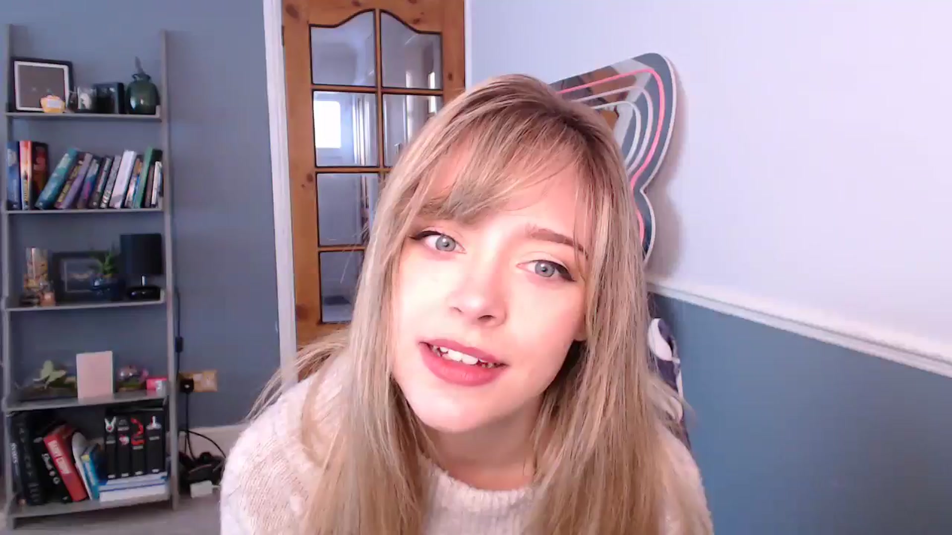 Gallery image thumbnail from KittyCash3w's myfreecams stream on, 10/24/2025, 10:41 image 1 of 20