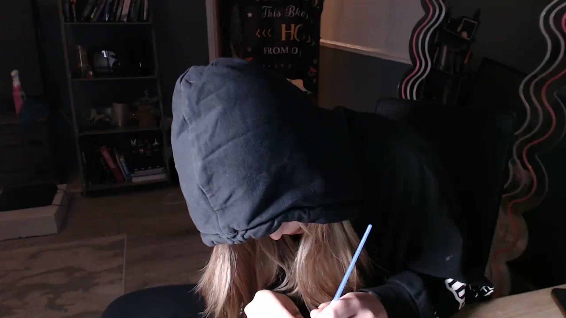 Gallery image thumbnail from KittyCash3w's myfreecams stream on, 11/03/2025, 18:59 image 16 of 20