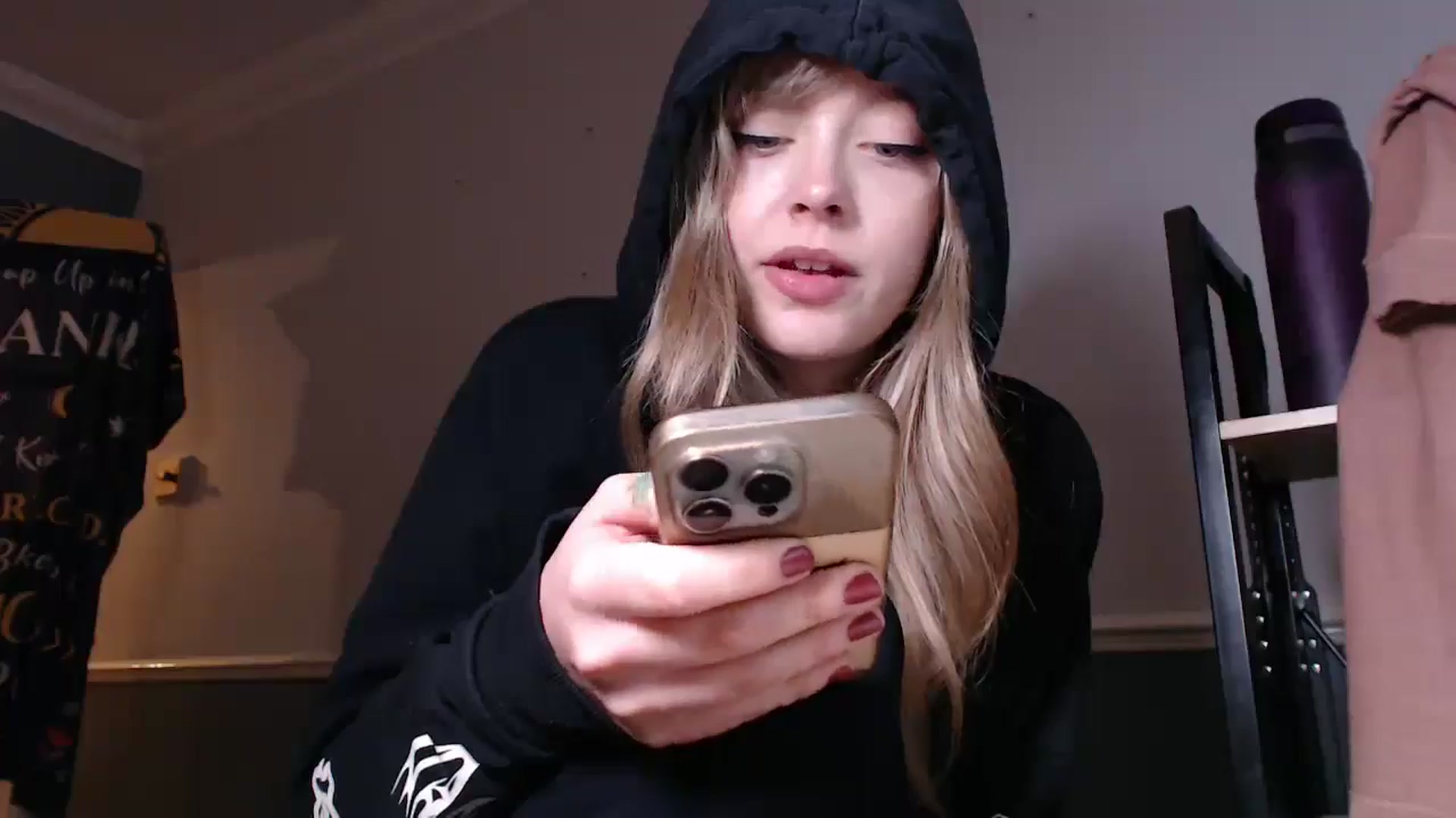 Gallery image thumbnail from KittyCash3w's myfreecams stream on, 11/03/2025, 18:59 image 10 of 20