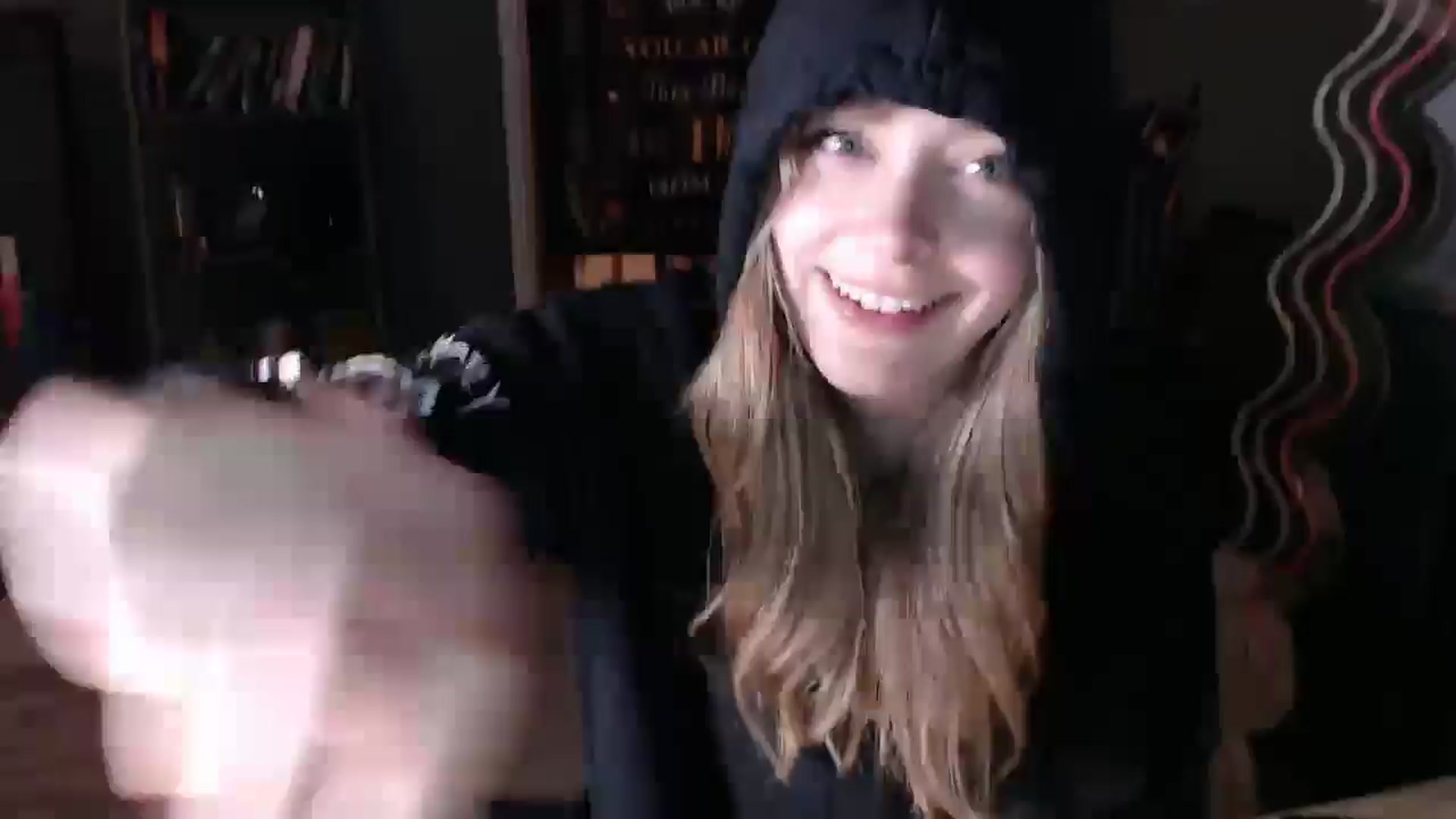 Gallery image thumbnail from KittyCash3w's myfreecams stream on, 11/03/2025, 18:59 image 17 of 20
