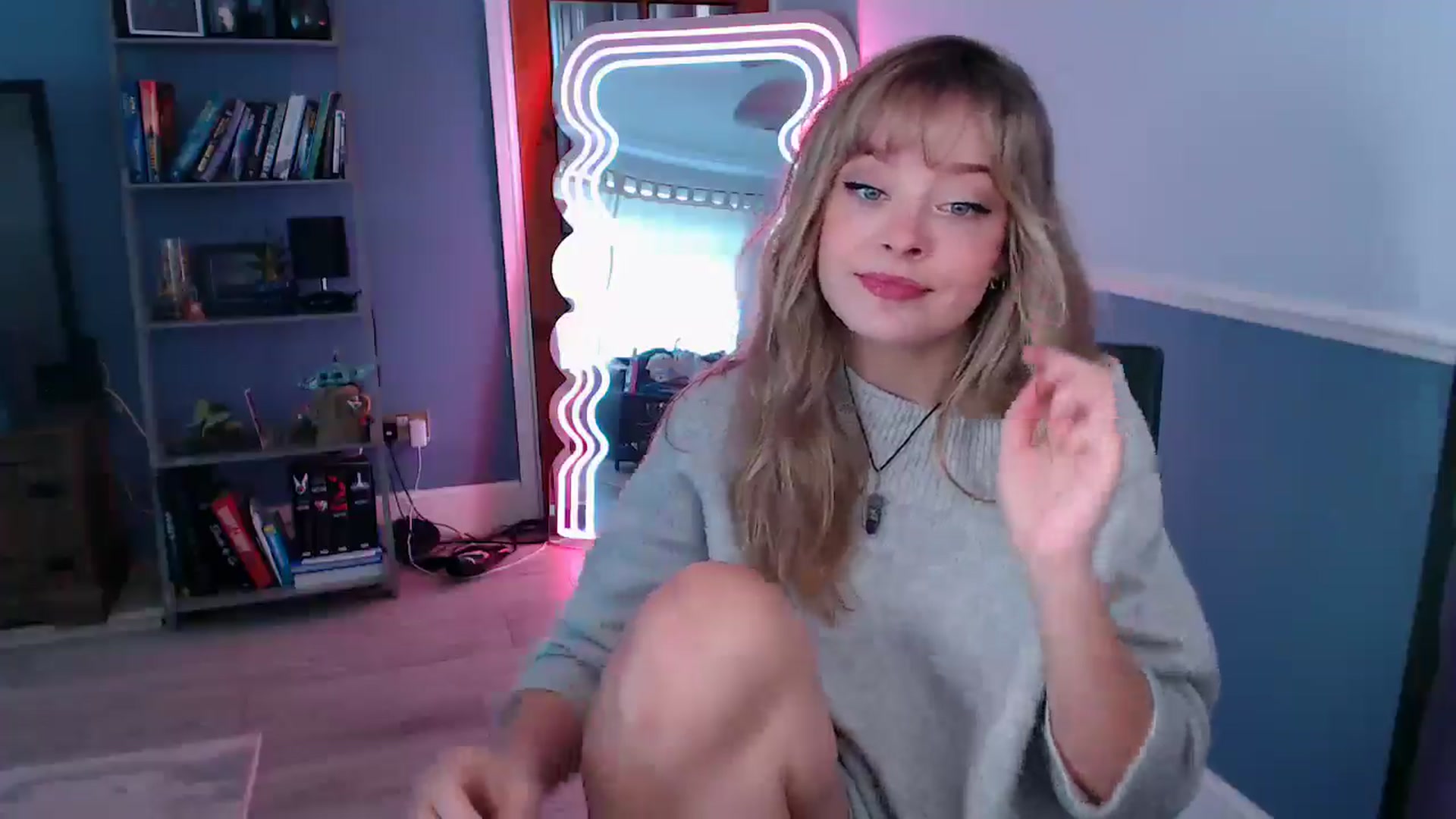 Gallery image thumbnail from KittyCash3w's myfreecams stream on, 11/12/2025, 11:56 image 3 of 20