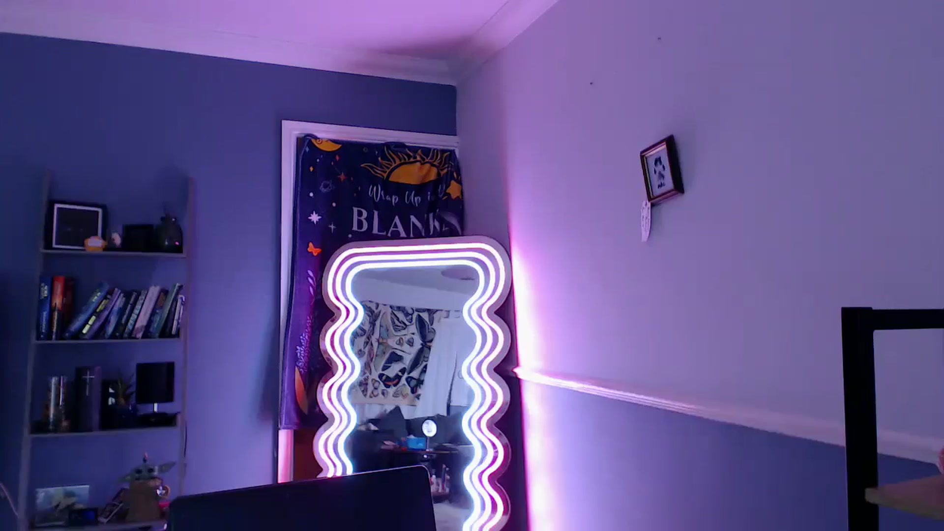 Gallery image thumbnail from KittyCash3w's myfreecams stream on, 11/14/2025, 22:25 image 2 of 20