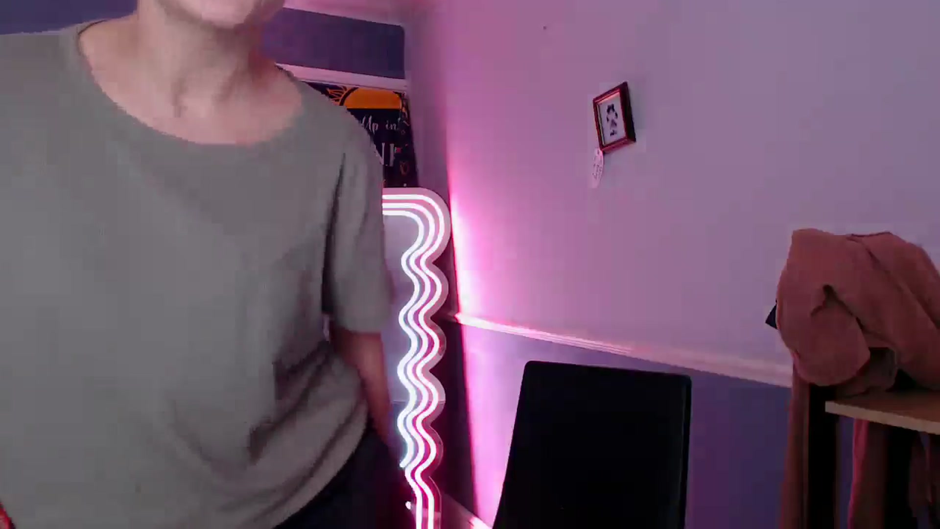 Gallery image thumbnail from KittyCash3w's myfreecams stream on, 11/16/2025, 15:13 image 18 of 20