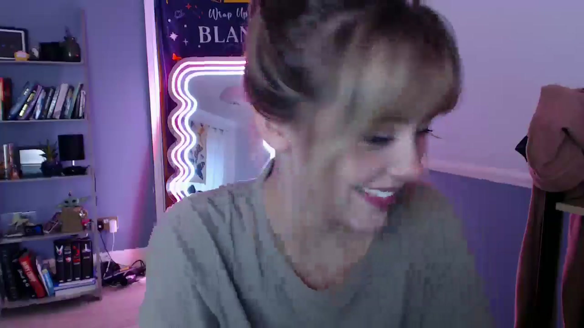 Gallery image thumbnail from KittyCash3w's myfreecams stream on, 11/16/2025, 15:35 image 7 of 20