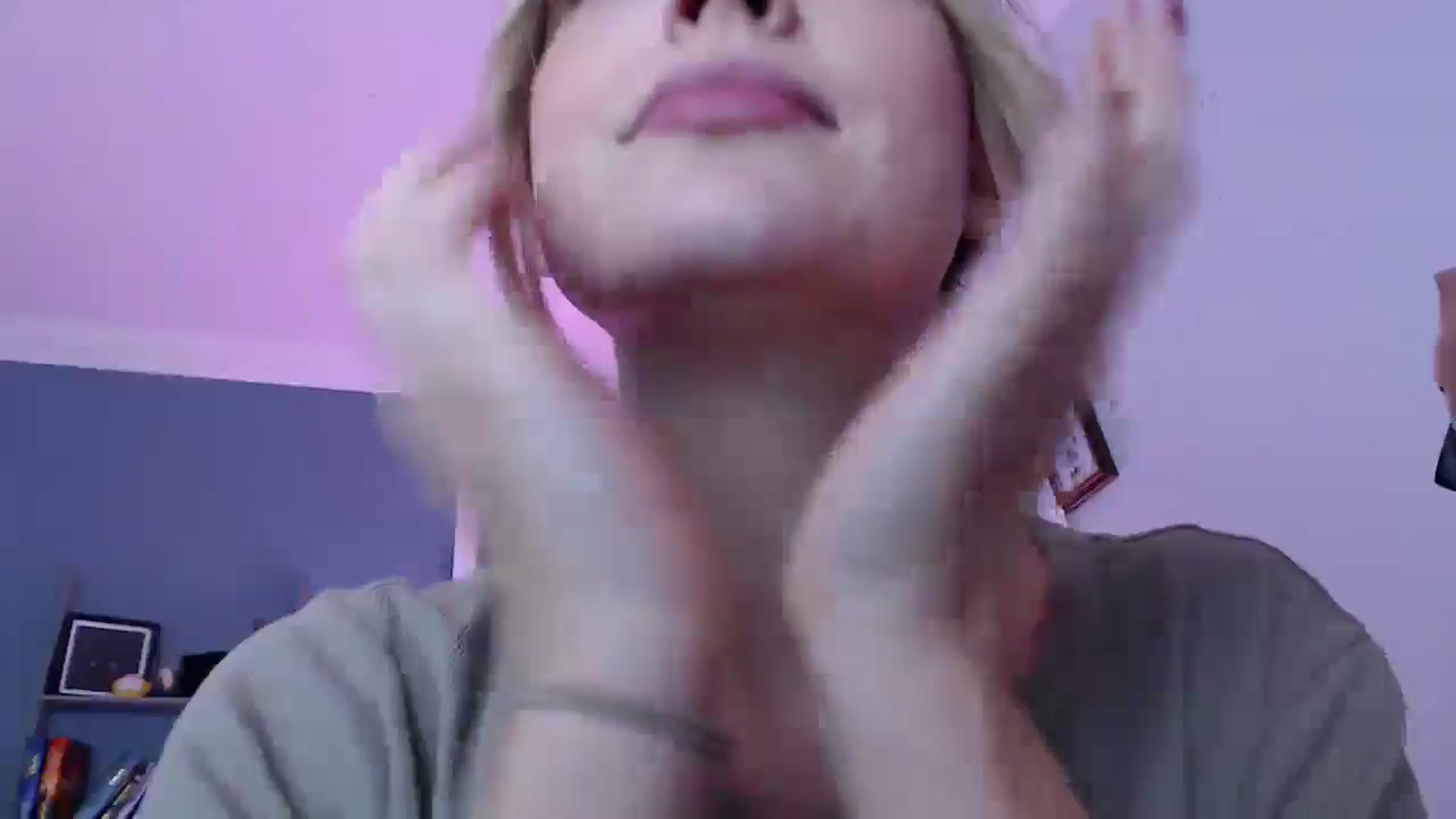 Gallery image thumbnail from KittyCash3w's myfreecams stream on, 11/16/2025, 15:35 image 2 of 20